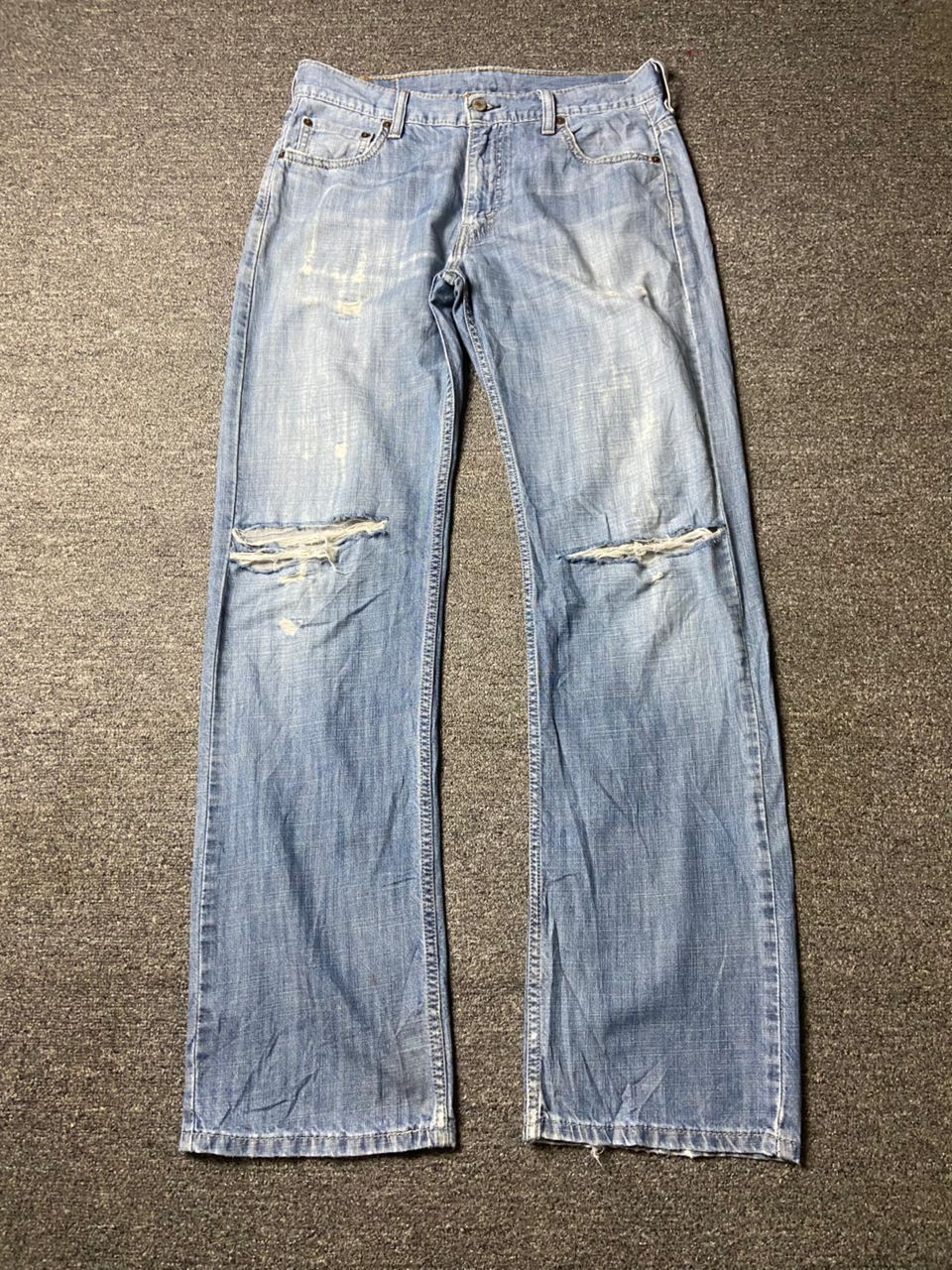 Levi's Levis Strauss Co. Distressed Jeans (175) Size US 32 / EU 48 - 1 Thumbnail