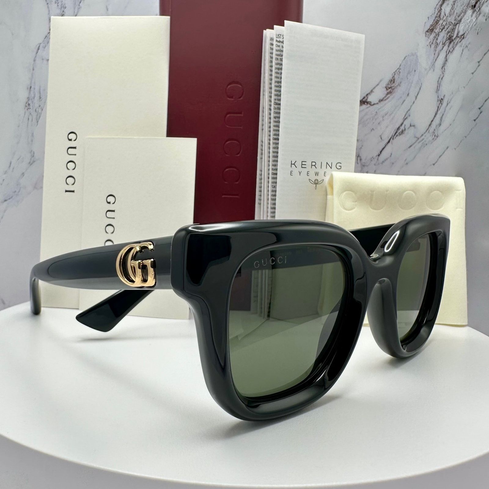 New GUCCI Sunglasses Black & Gold GG Logo Square Round