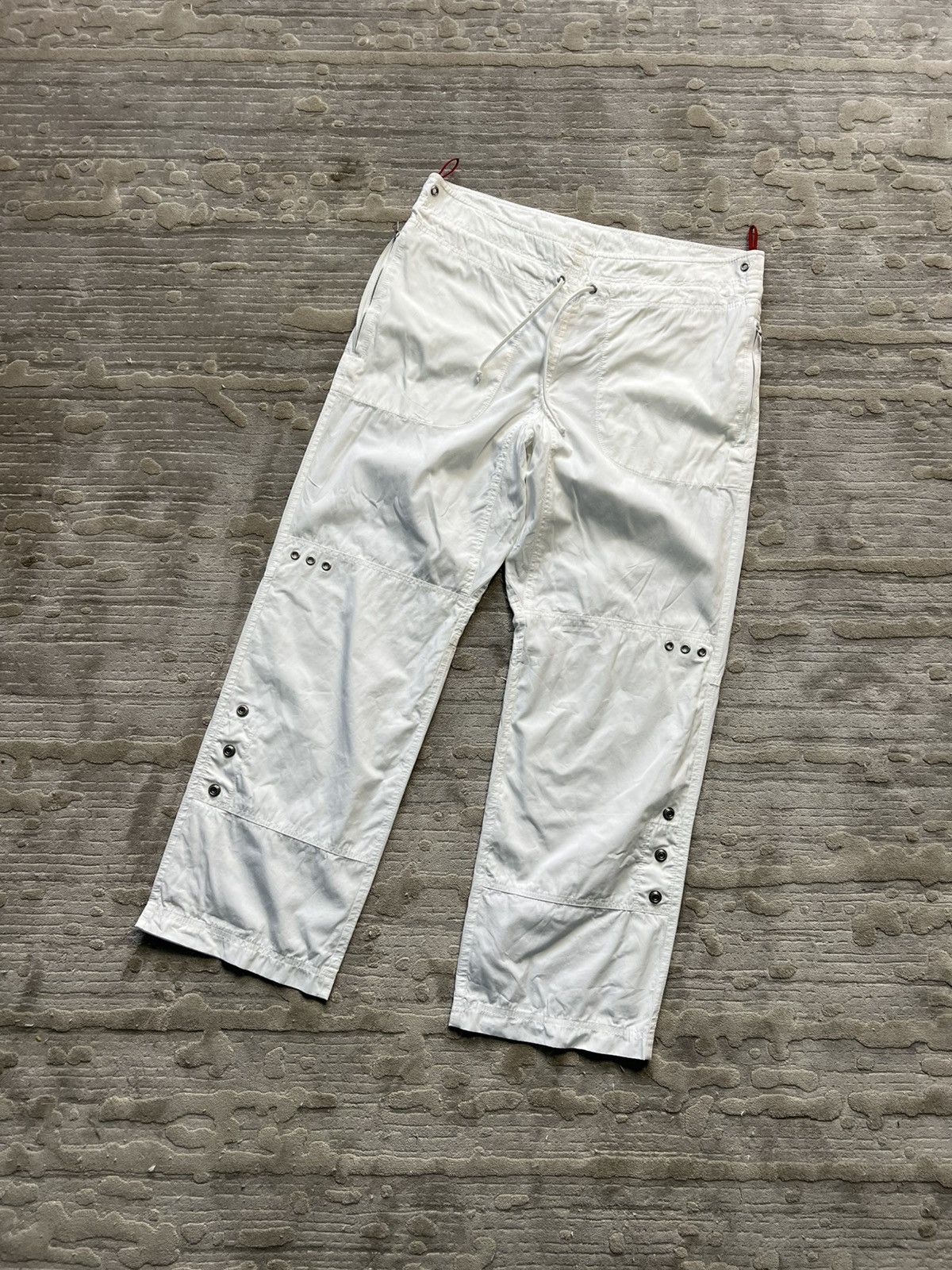 Prada Prada vintage nylon pants y2k streetwear Size 27" / US 4 / IT 40 - 1 Thumbnail
