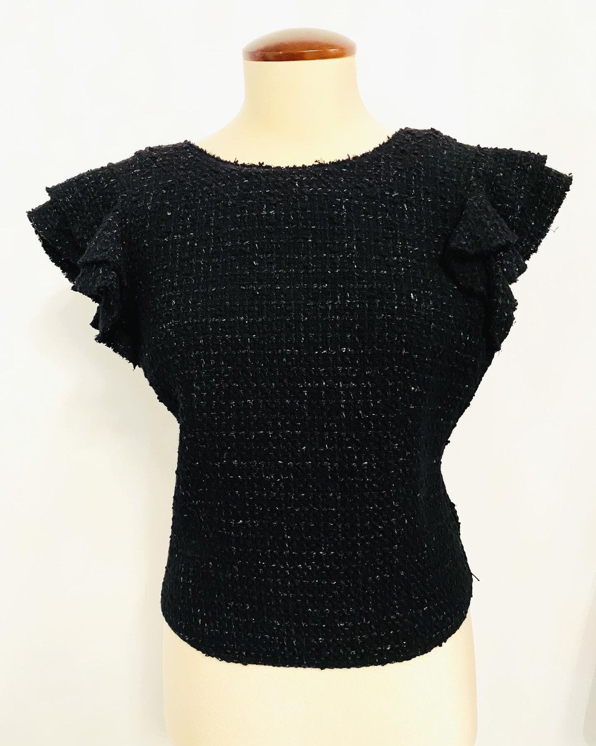 Chanel Authentic Chanel tweeds top Size XS / US 0-2 / IT 36-38 - 1 Thumbnail
