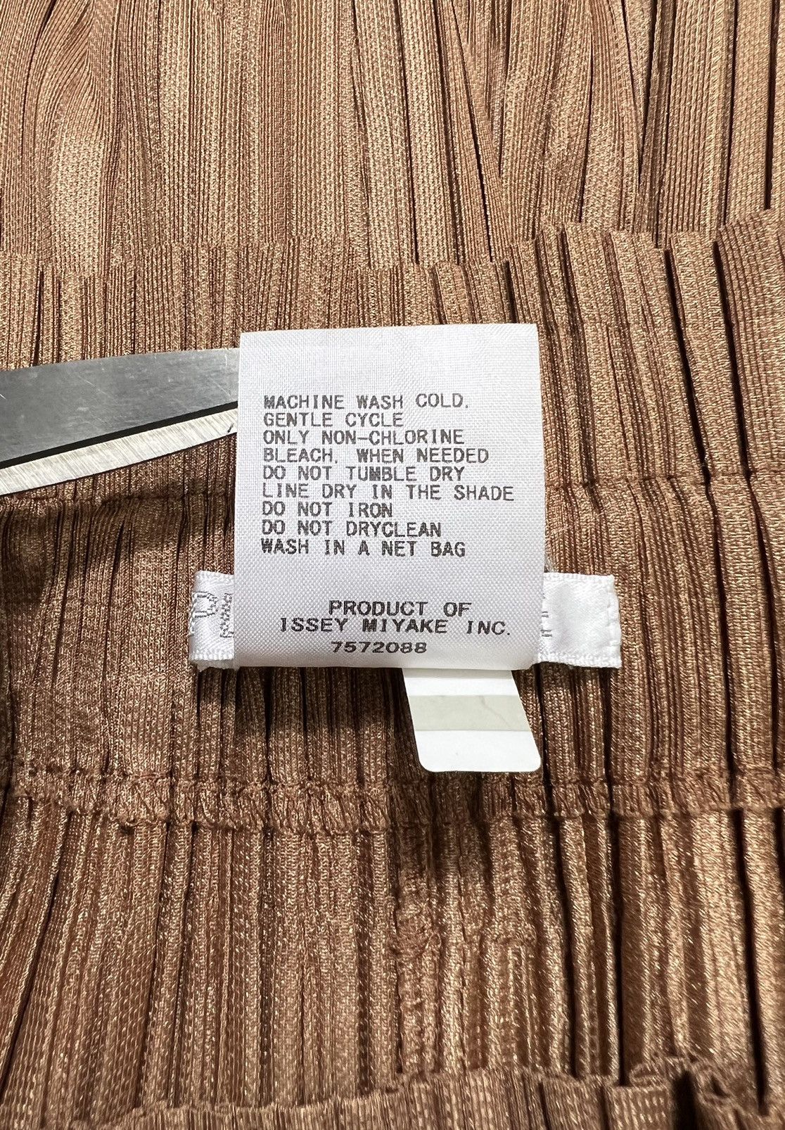 Issey Miyake Issey Miyake PleatsPlease Drop Crotch Belted Pleated Trouser Size 26" / US 2 / IT 38 - 11 Thumbnail