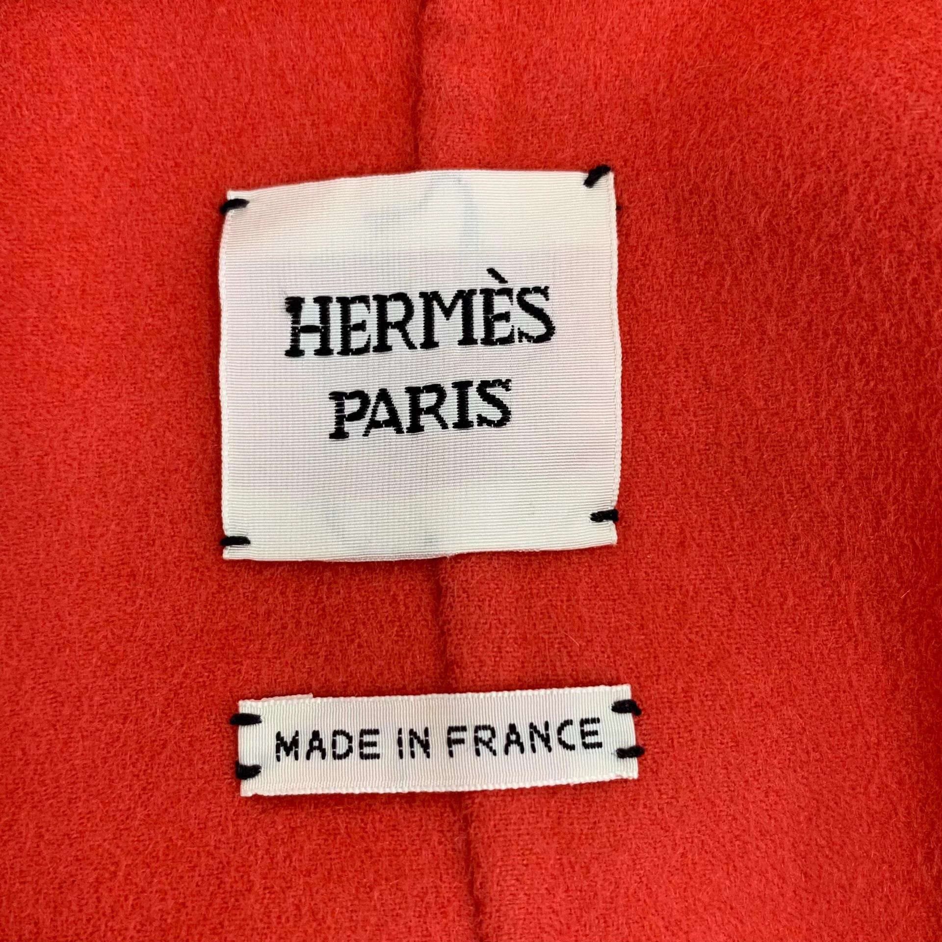 Hermes KW0846 Hermes Red Cashmere V-neck Long-sleeved Wool Jacket, Size S / US 4 / IT 40 - 5 Thumbnail