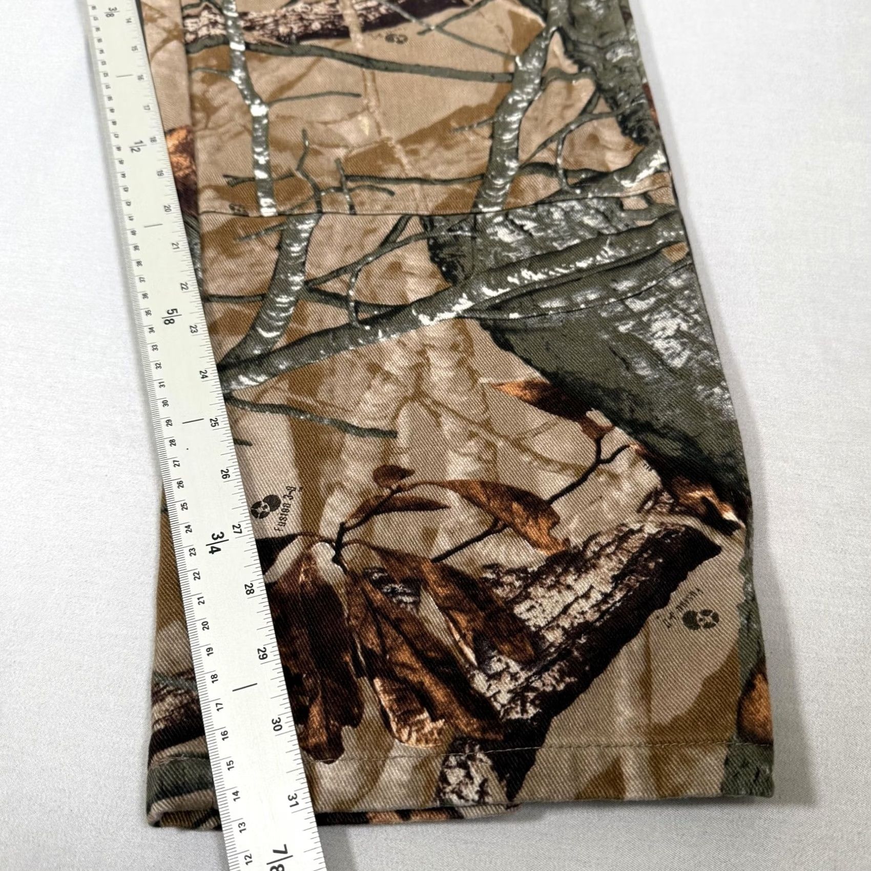 Wrangler Wrangler Jeans Mens 38x32 Camouflage Denim Straight Leg 5-Pocket Brown Green 3D Camo Hunting Authentic Jeans Mens Regular Size 38x32 Size US 38 / EU 54 - 7 Thumbnail