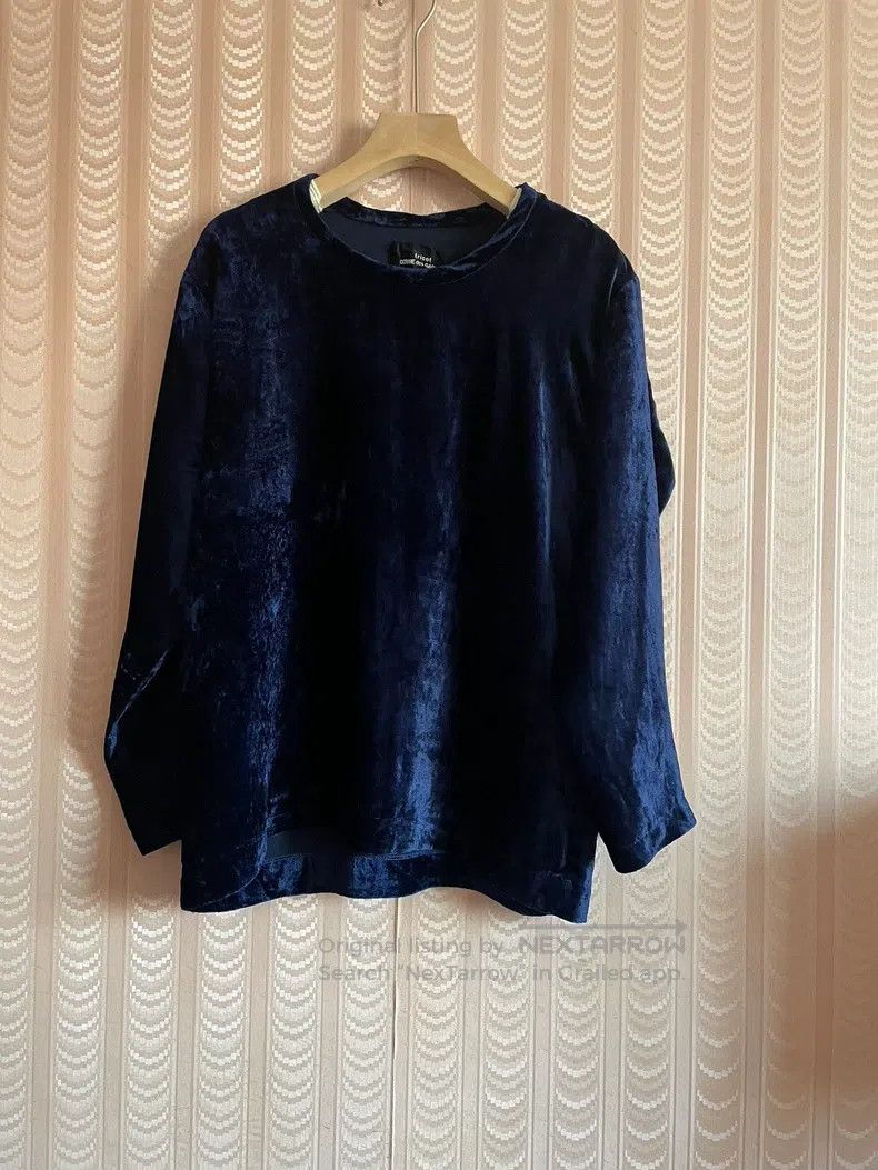 Comme des Garcons Comme Des Garcons Deep Blue Velvet Long Sleeve T-Shirt Size M / US 6-8 / IT 42-44 - 1 Thumbnail