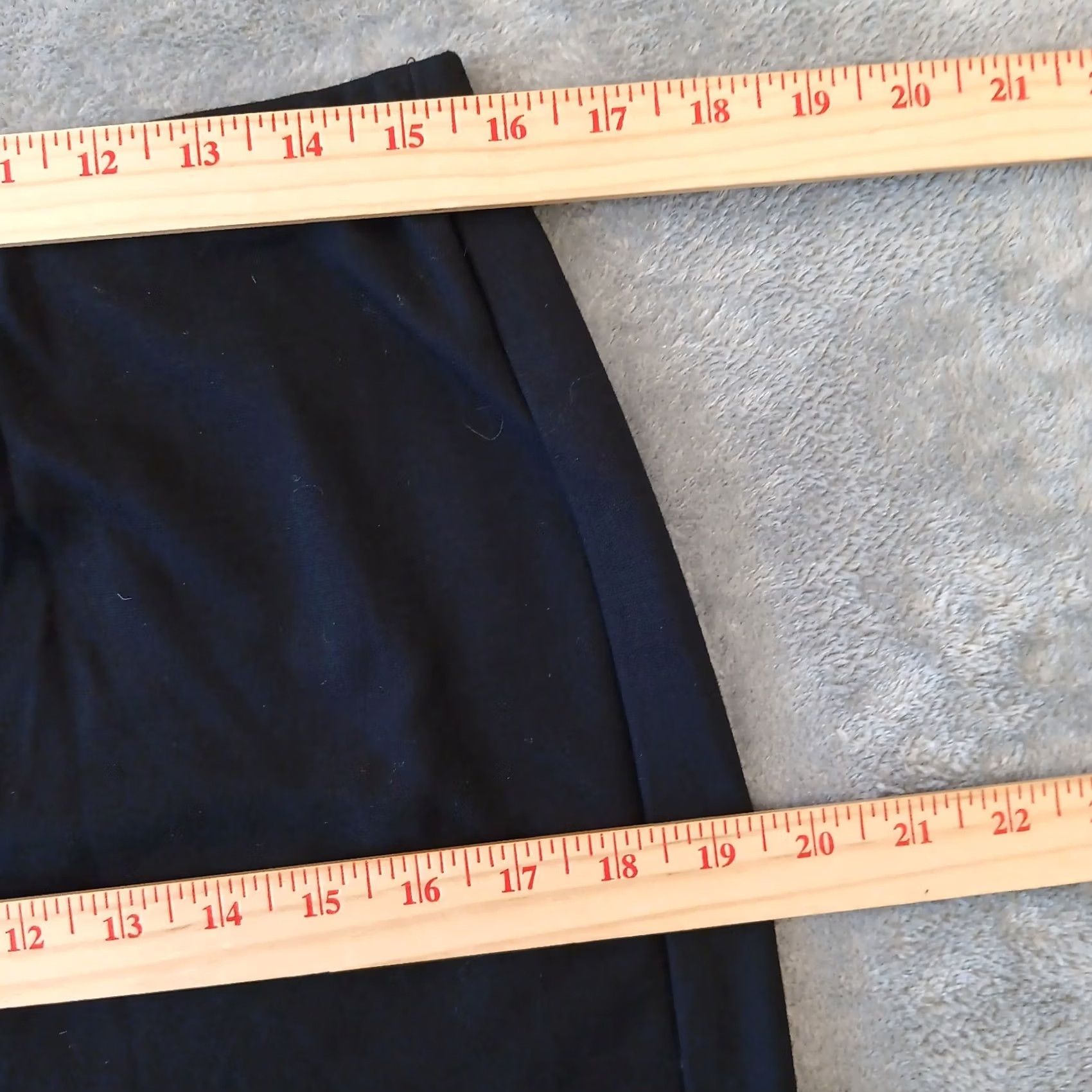 J. Jill J.Jill Skirt Petite Medium Short Black Stretch Pull On Slit Size 32" / US 10 / IT 46 - 3 Thumbnail