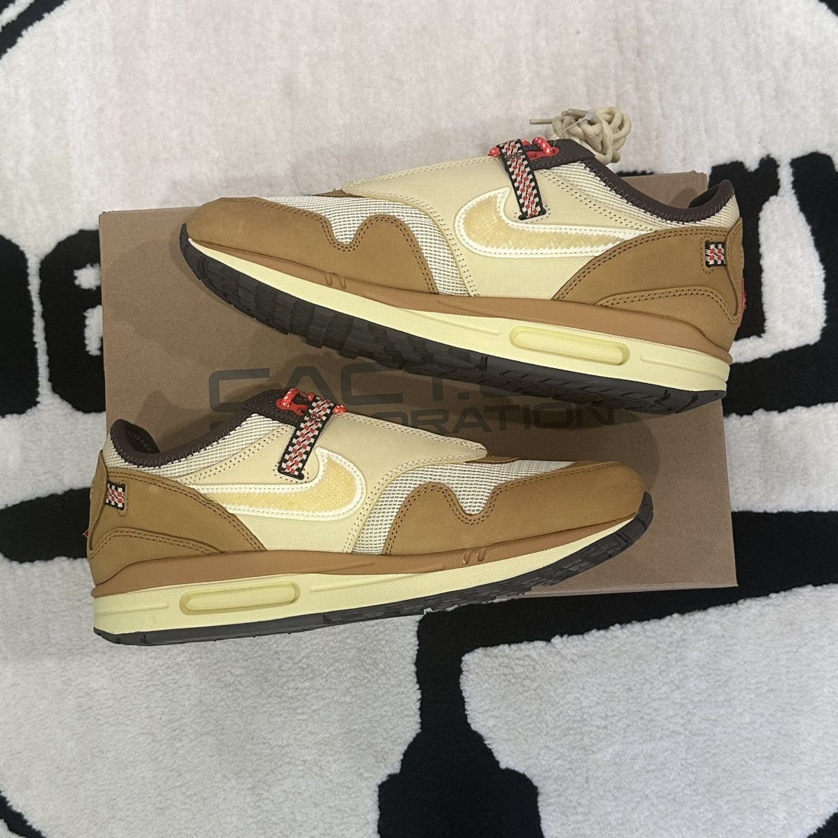 Nike × Travis Scott Travis Scott Nike Air Max 1 “Wheat” Size US 11 / EU 44 - 2 Thumbnail
