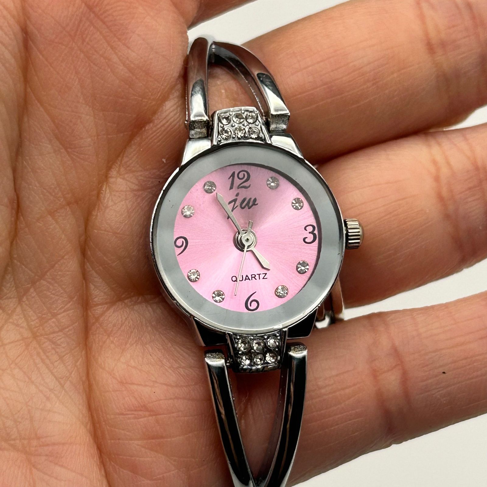Other Women’s Silver Crystals Fashion Watch Pink Dial New Battery Size ONE SIZE - 4 Thumbnail