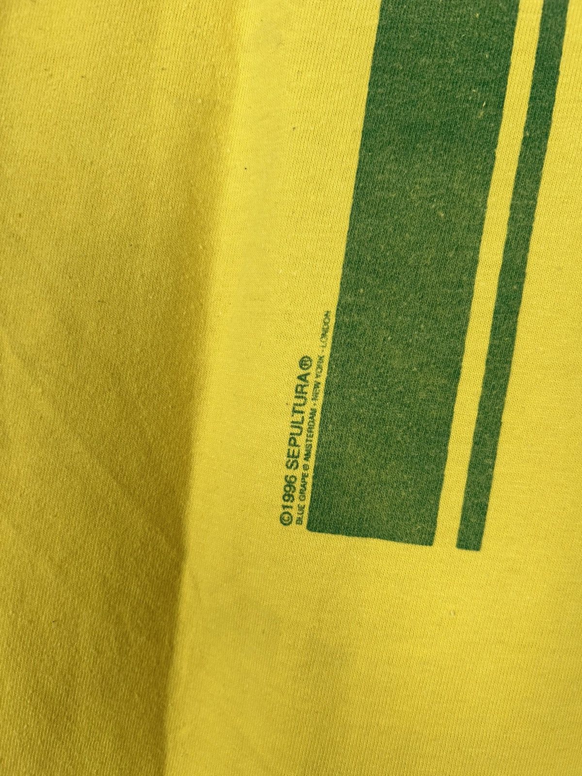 Band Tees Vintage Brazil Sepultura Jersey #10 Rare Rock Band Tee Metal Size US XL / EU 56 / 4 - 9 Thumbnail