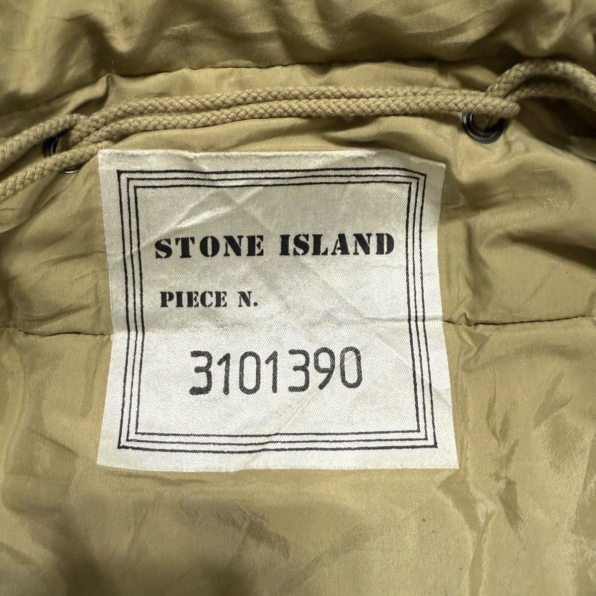 Stone Island Vintage 1994 Stone Island Raso Gommato Hooded Jacket Size US L / EU 52-54 / 3 - 13 Thumbnail