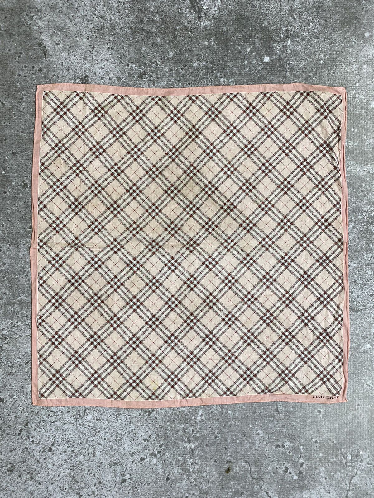 Burberry Burberry Handkerchief / Bandana / Neckerchief Size ONE SIZE - 2 Thumbnail