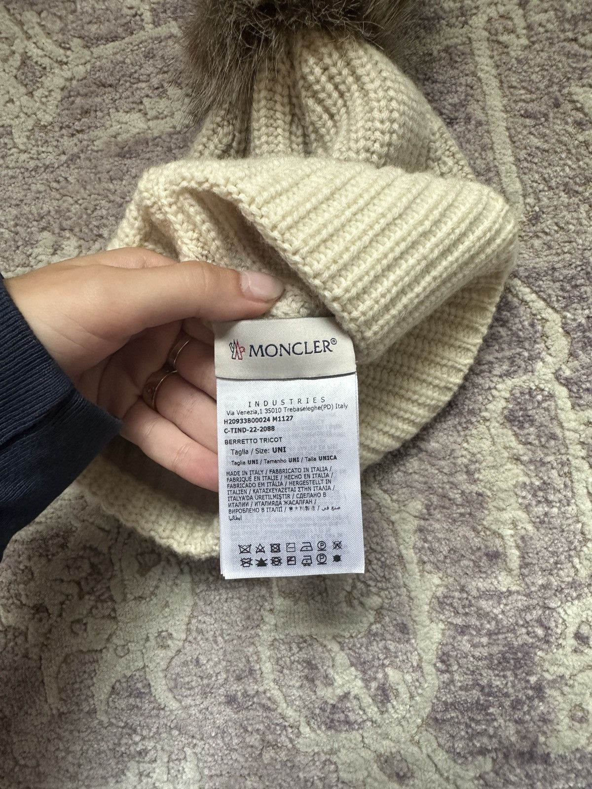 Moncler Moncler Beanie with fluffy ball Size ONE SIZE - 3 Thumbnail