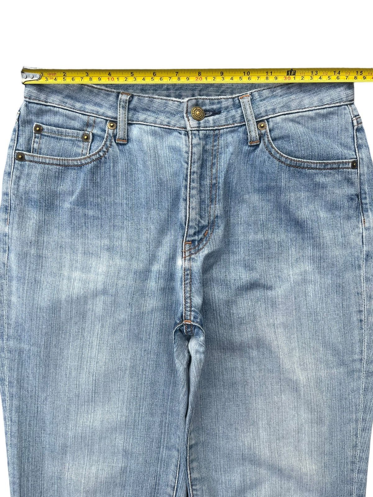 Japanese Brand × Jun Takahashi × Uniqlo Vintage Japanese Brand Light Blue Washed Super Flare Jeans Size US 29 - 10 Thumbnail