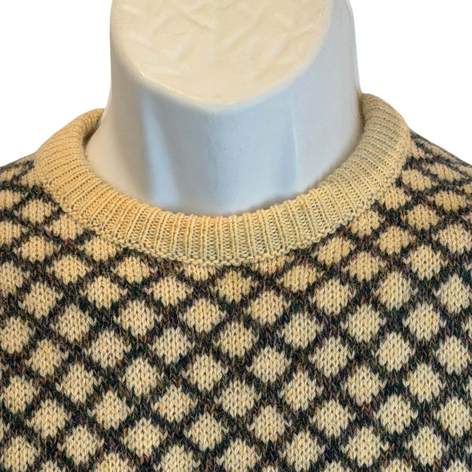 Vintage VINTAGE 70s James Pringle Lattice & Roses Wool Sweater Sz M Size M / US 6-8 / IT 42-44 - 5 Thumbnail