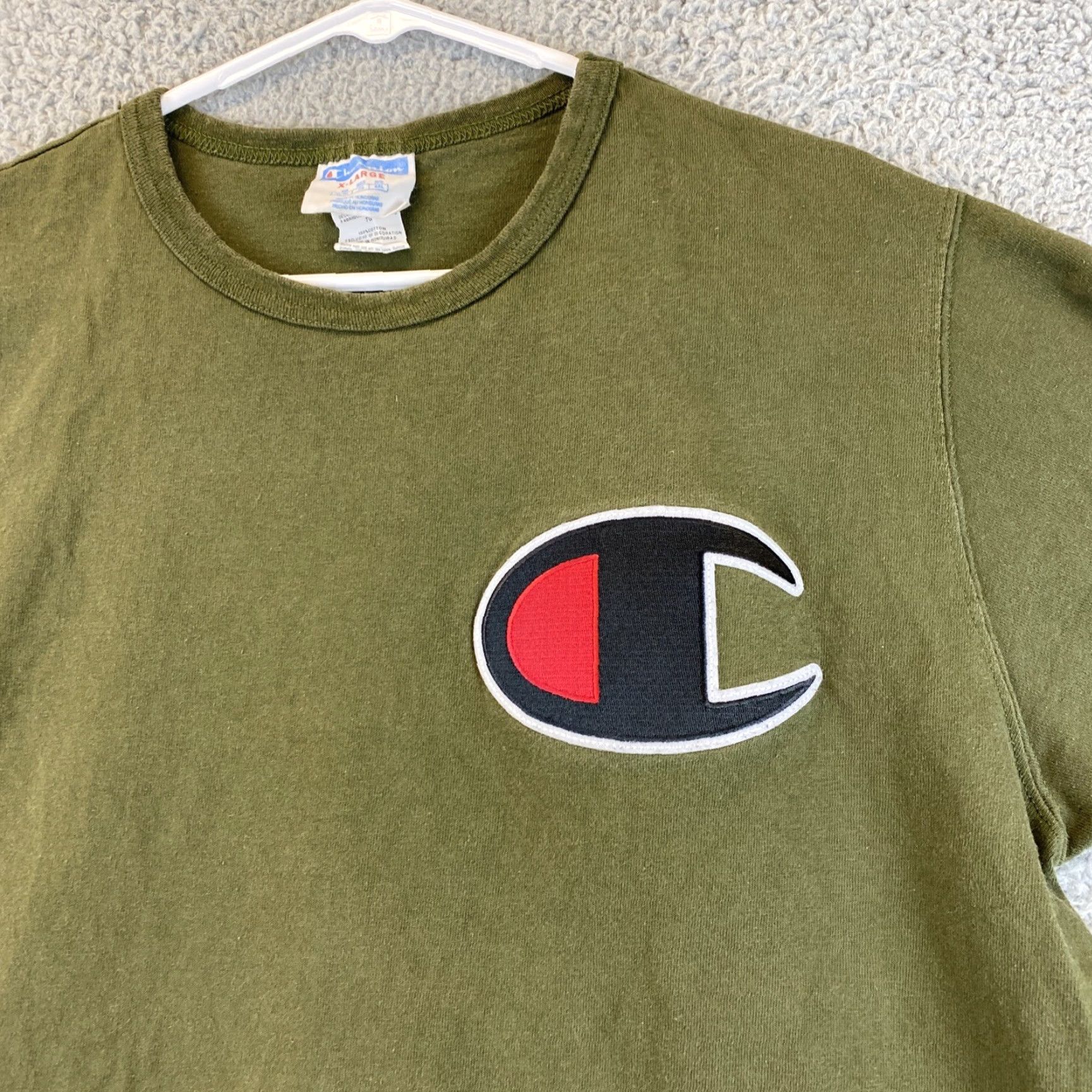 Champion Vintage Champion Classic Logo Graphic T Shirt size XL Green 53-2 Chest Logo Tee Center Size US XL / EU 56 / 4 - 2 Thumbnail