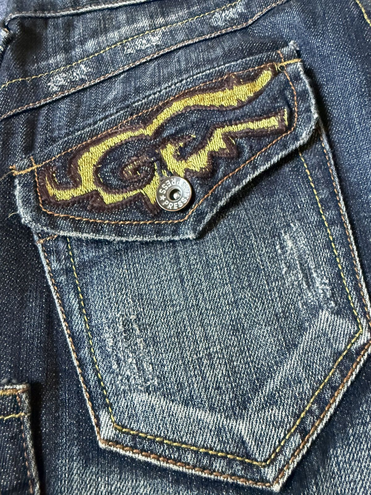 If Six Was Nine Press Japan Embroidered Tribal Paneled Spiral Flared Jeans Size US 27 - 17 Thumbnail