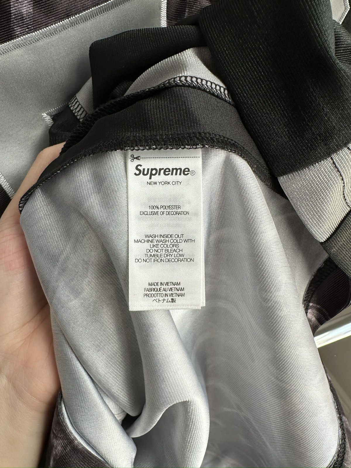 Supreme Breast Cancer Awareness Football Jersey Black Size US M / EU 48-50 / 2 - 6 Thumbnail