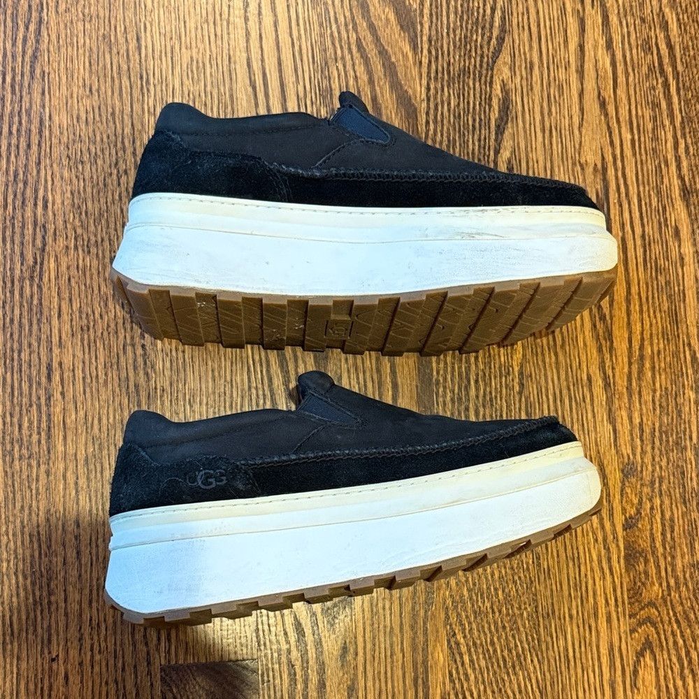 Ugg UGG Women's 9 Black and White Platform Sneaker Shoes Size US 9 / IT 39 - 4 Thumbnail