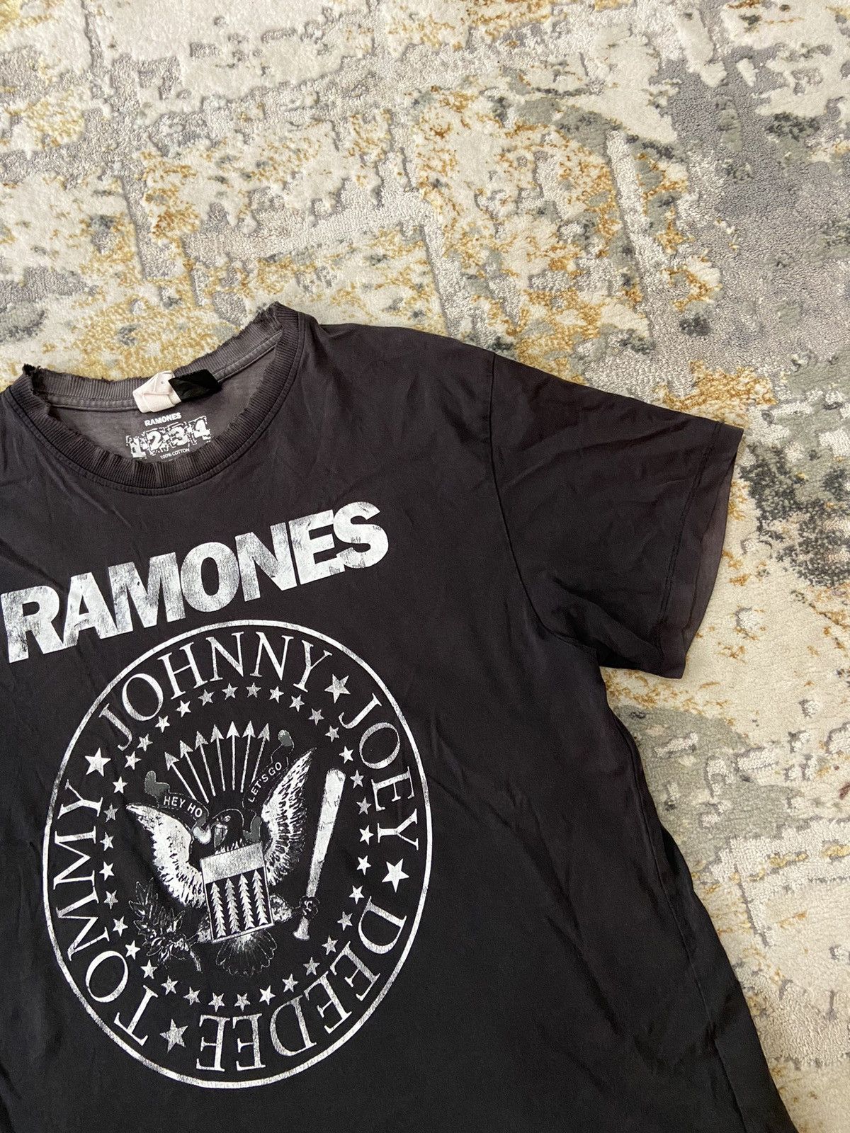 Band Tees × H&M × Other FADED DISTRESSED RAMONES VERY RARE Size US L / EU 52-54 / 3 - 2 Thumbnail