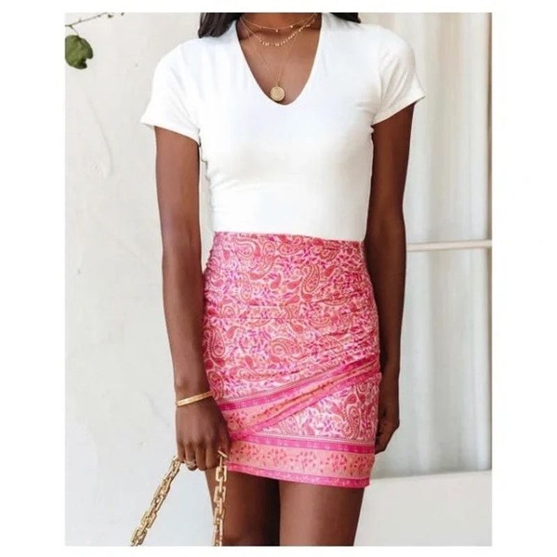 Other VICI Pink Paisley Mini Skirt Size Small Size 27" / US 4 / IT 40 - 1 Thumbnail