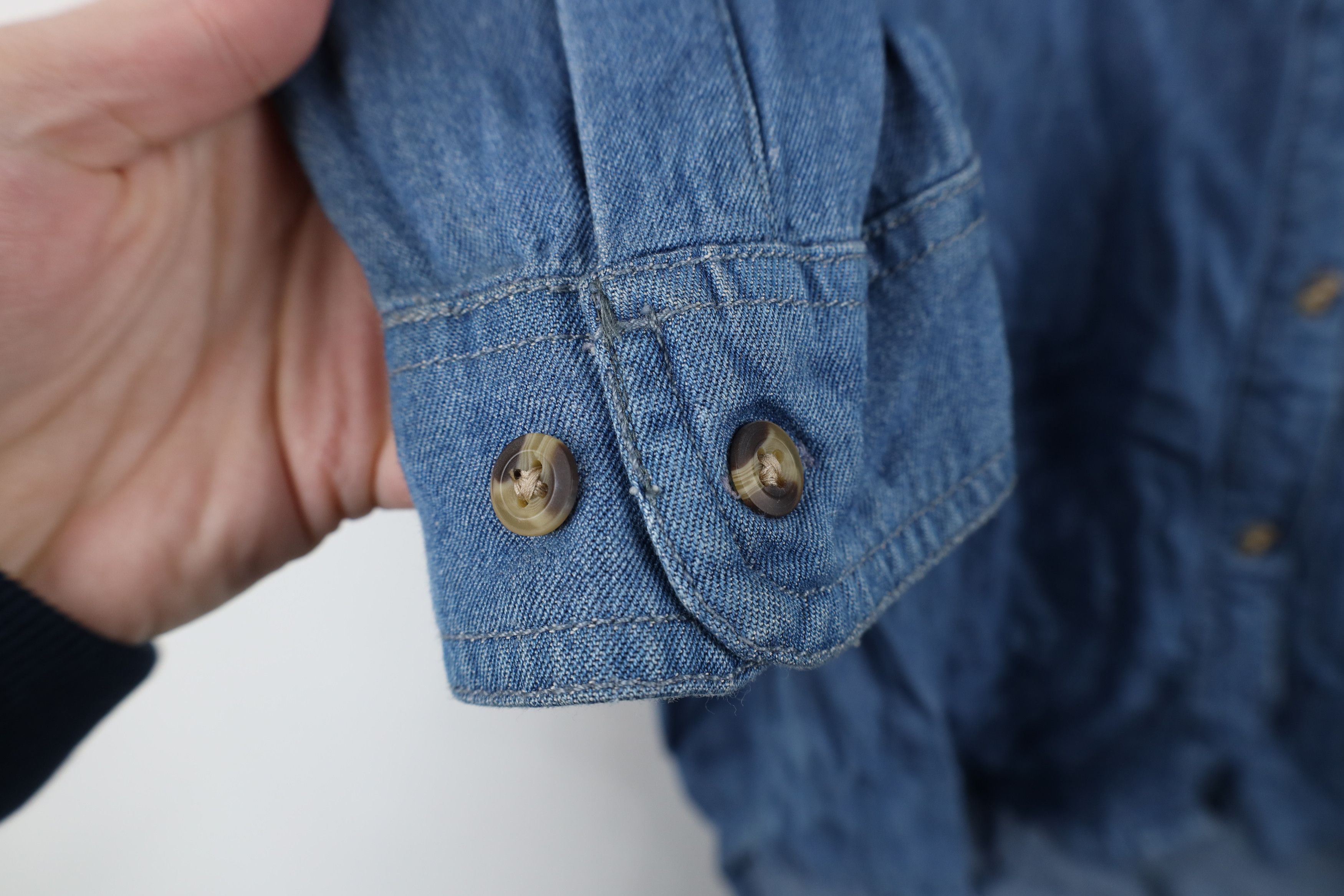 Columbia × Vintage Deadstock Vintage 90s Columbia Collared Button Shirt Blue Size L / US 10 / IT 46 - 10 Thumbnail