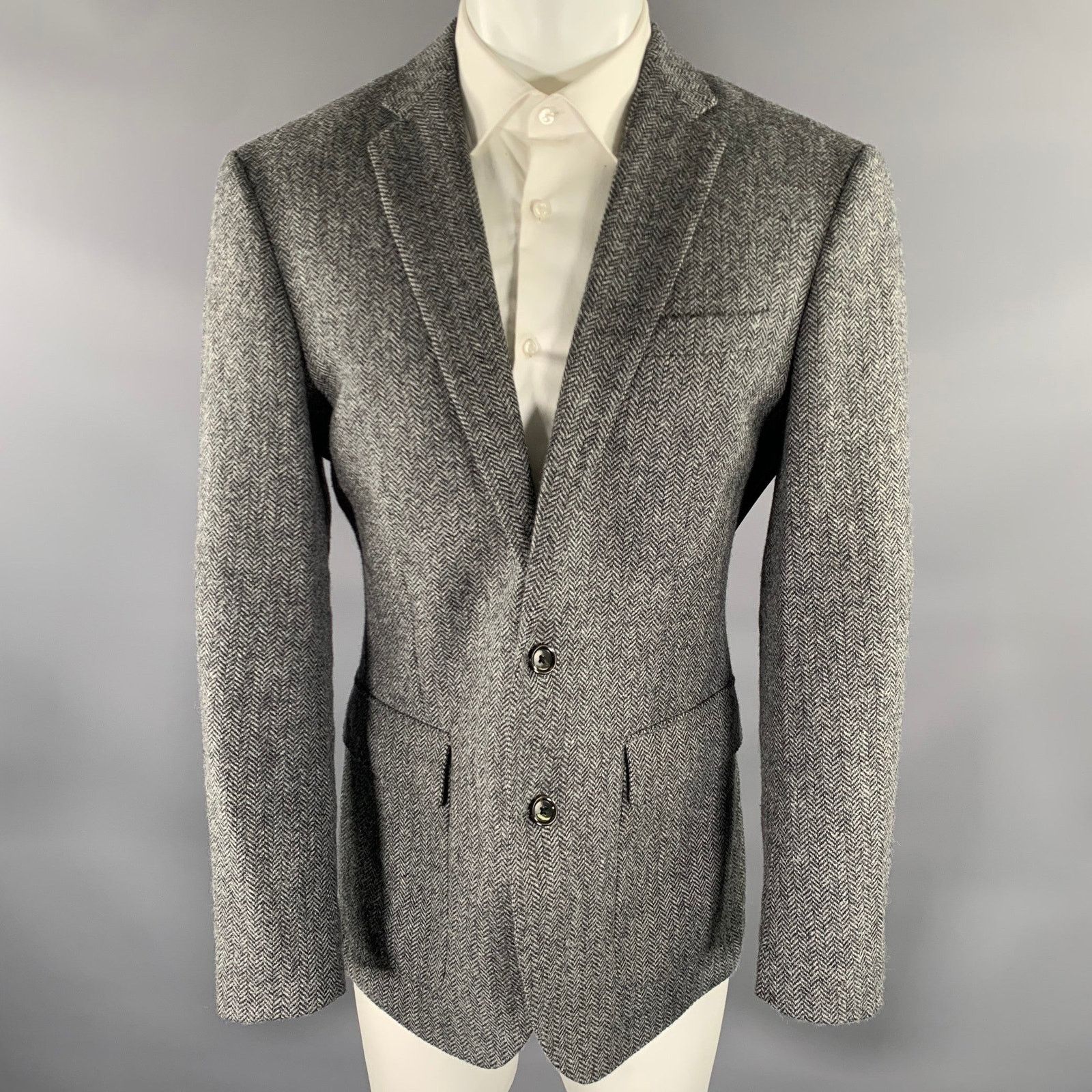 J.Crew J.CREW 40R Grey Black Herringbone Wool Sport Coat Size 40R - 1 Thumbnail