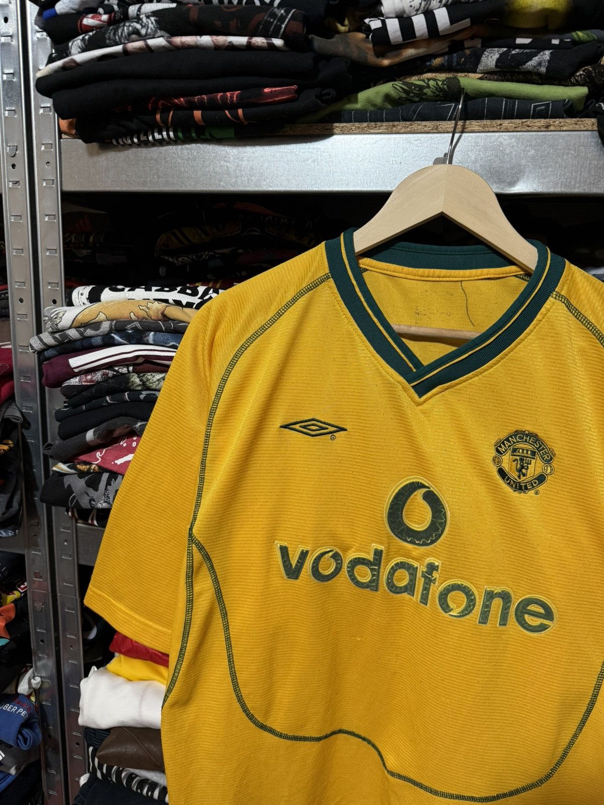 Umbro Umbro Manchester United 2000-2002 Goalkeeper Barthez Jersey Size US XL / EU 56 / 4 - 3 Thumbnail