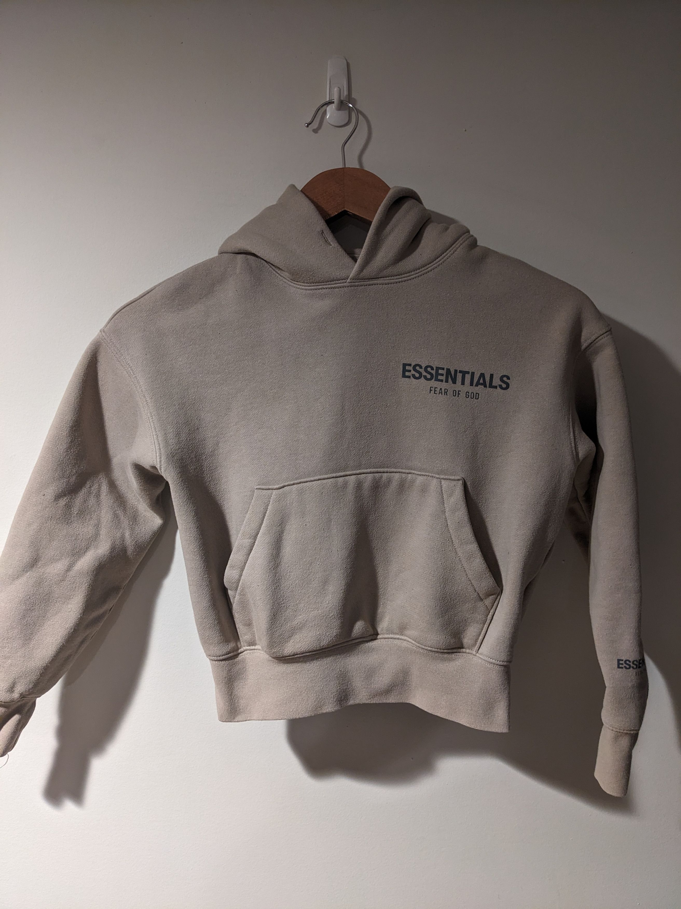 Essentials × Fear of God Essentials Fear of God Beige YOUTH X-Small Hoodie Size US XS / EU 42 / 0 - 1 Thumbnail