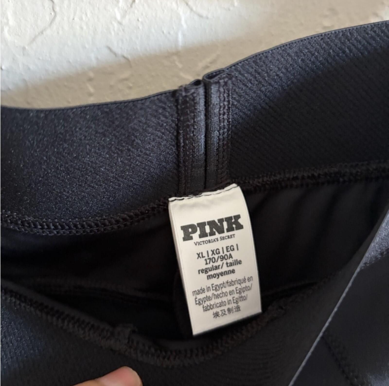 Other Victoria's Secret PINK ultimate Black leggings Size 40" / US 18 - 4 Thumbnail