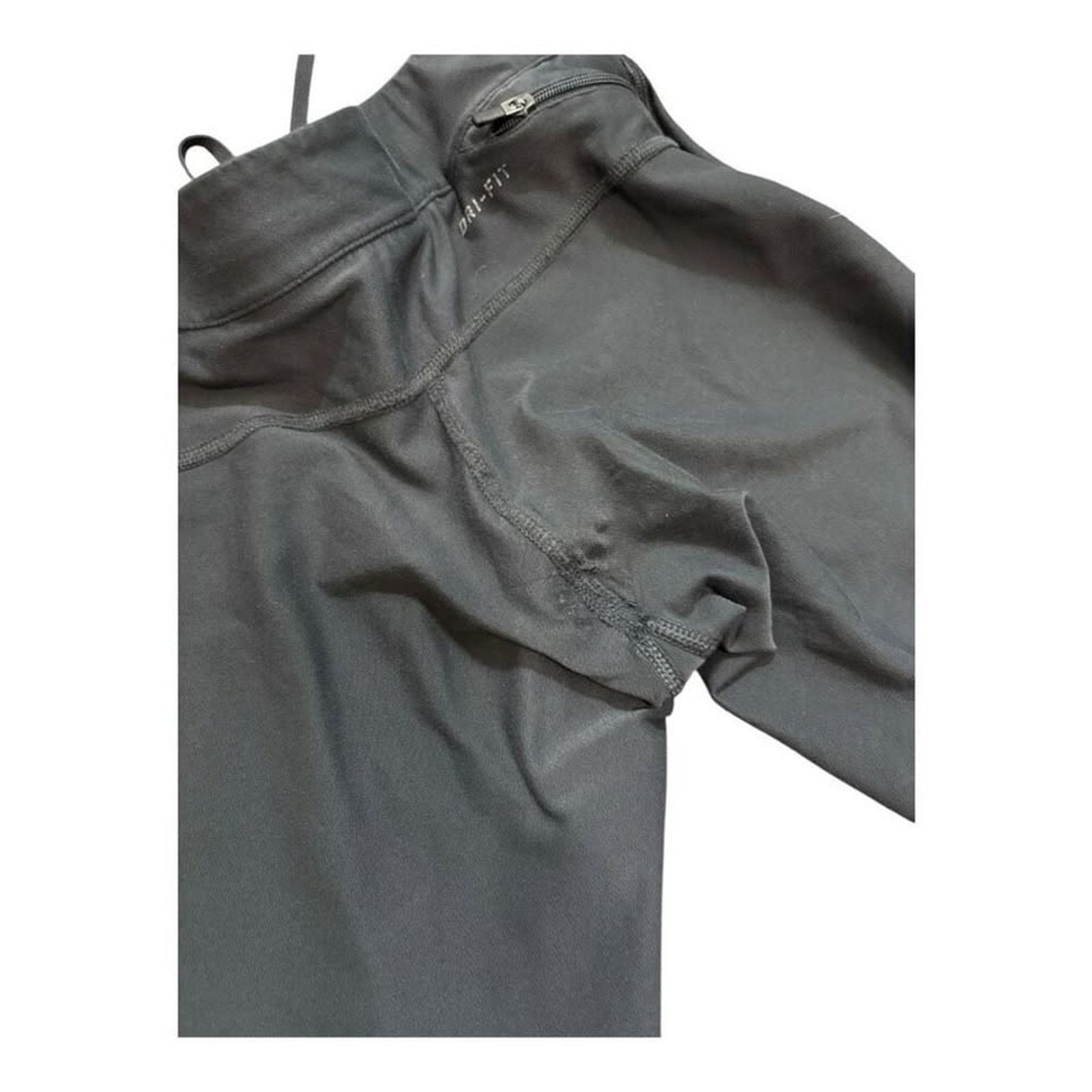 Nike Nike Gray Cropped Leggings Size XS Size 22" - 4 Thumbnail
