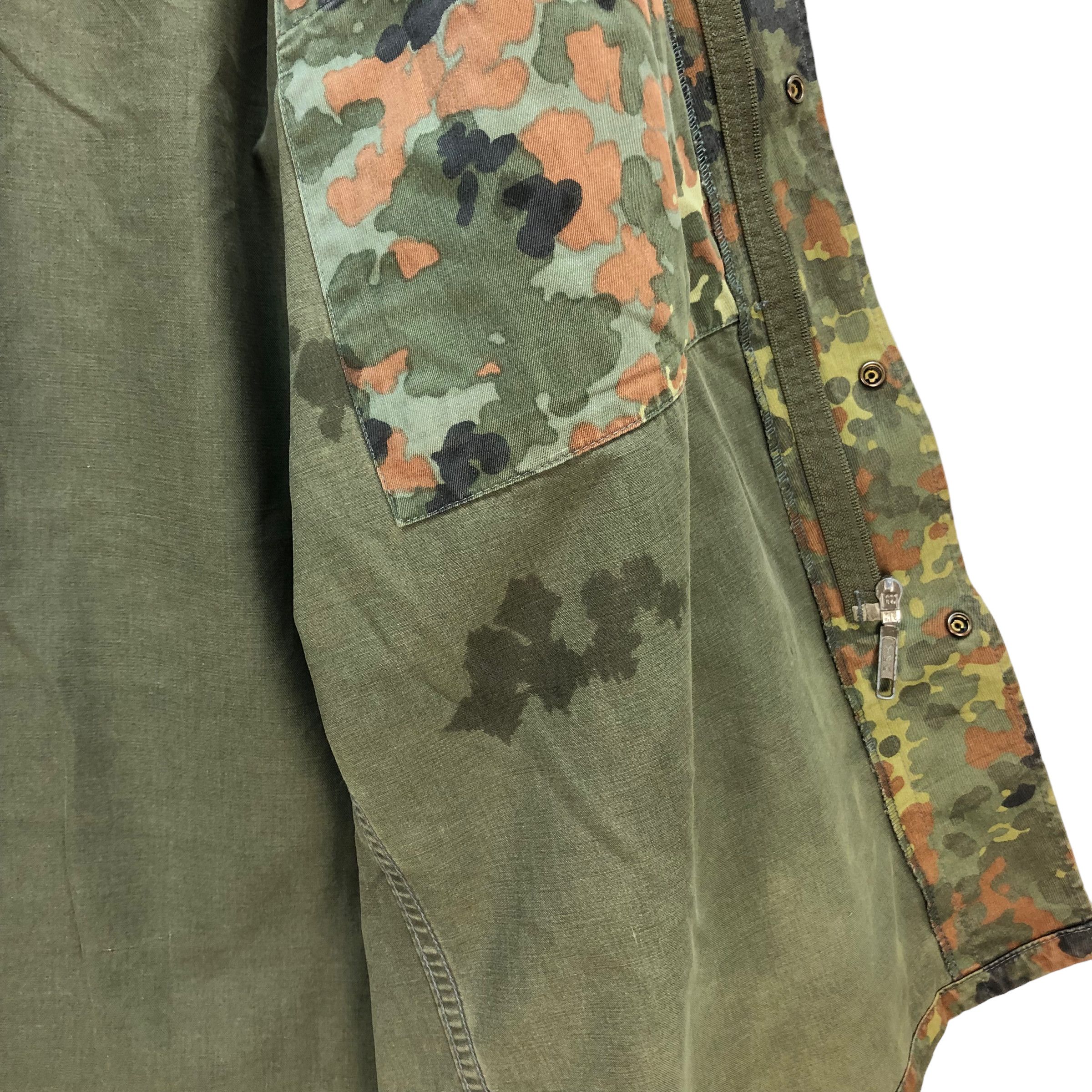 Vintage VINTAGE GERMANY CAMO FIELD JACKET #7342-131 Size US L / EU 52-54 / 3 - 12 Thumbnail