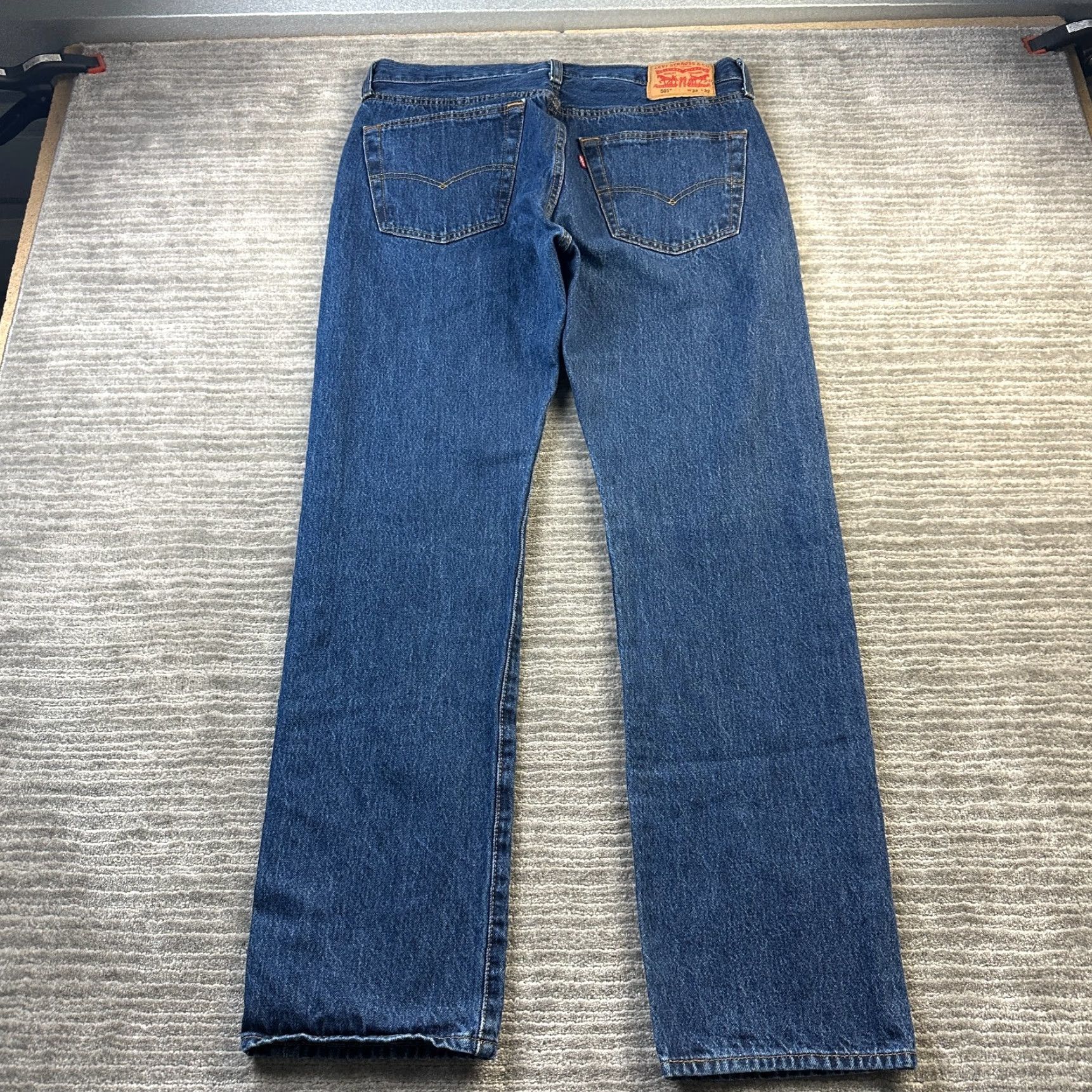 Levi's Levi's 501 Jeans Mens 33x30 Blue Denim Straight Button Fly Vintage No 90s Theme Regular Fit Size US 33 - 2 Thumbnail