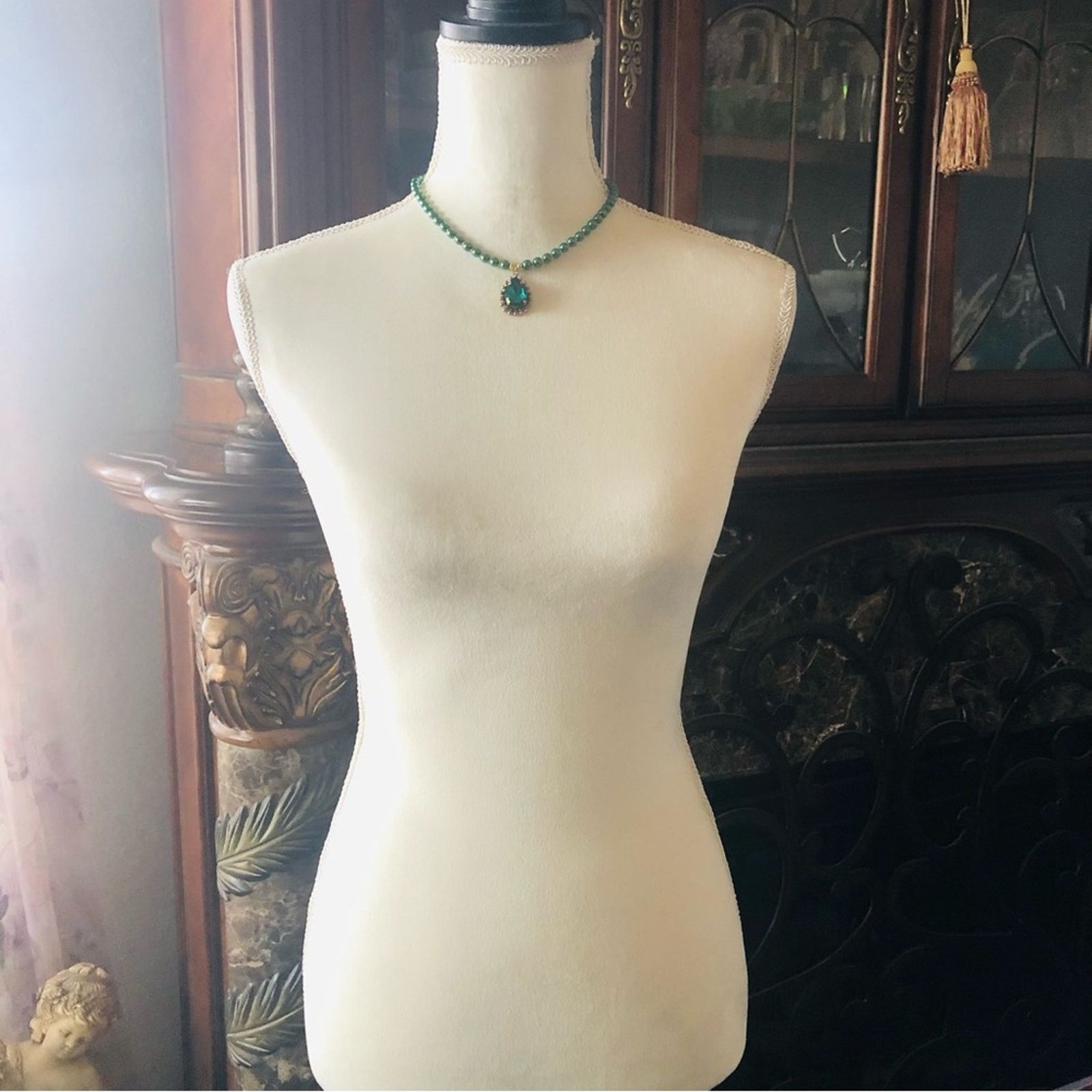 Handmade Handcrafted repurpose teardrop emerald stone Pearl necklace Size ONE SIZE - 7 Thumbnail