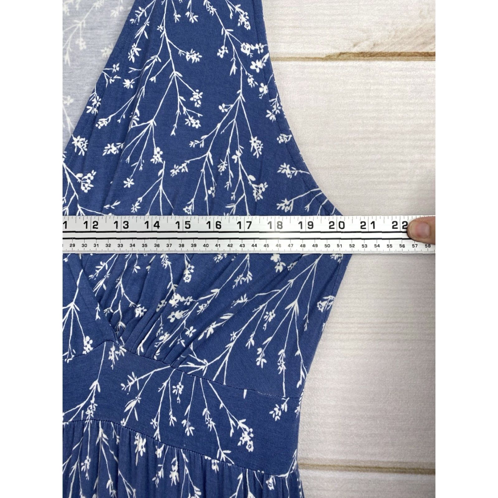 Vintage 41 Hawthorn Maxi Dress 1X Blue Floral V-Neck Sleeveless Knit Rayon Spandex Stretch Casual Summer Spring Fall Women's Maxi Dress Size XL / US 12-14 / IT 48-50 - 6 Thumbnail