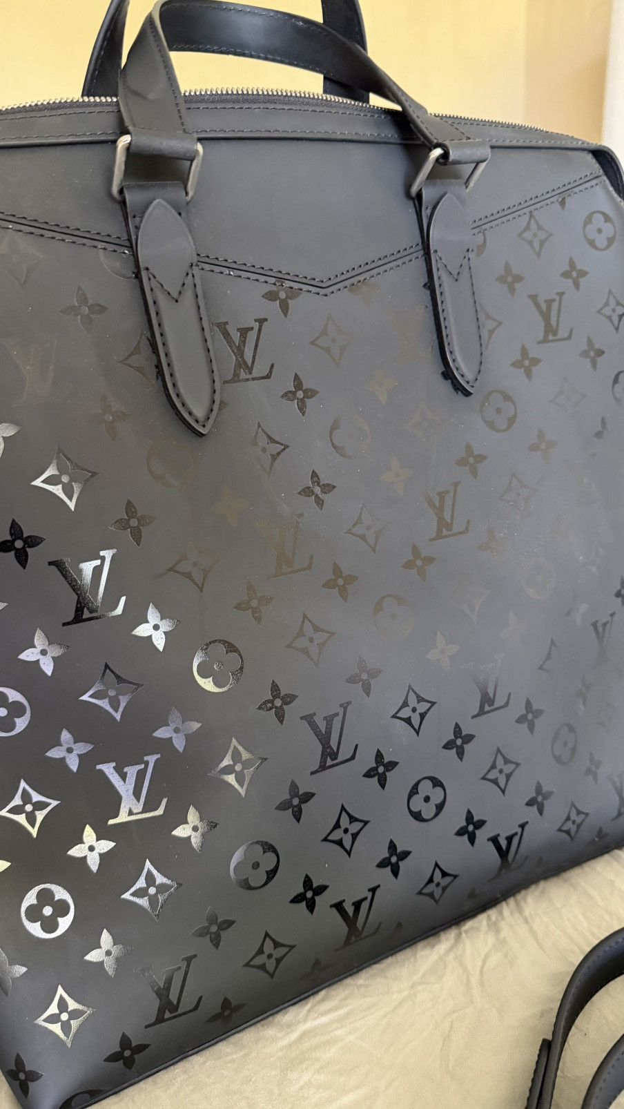 Louis Vuitton Louis Vuitton FW16 Kim Jones Monogram Eclipse Runway Tote Size ONE SIZE - 4 Thumbnail