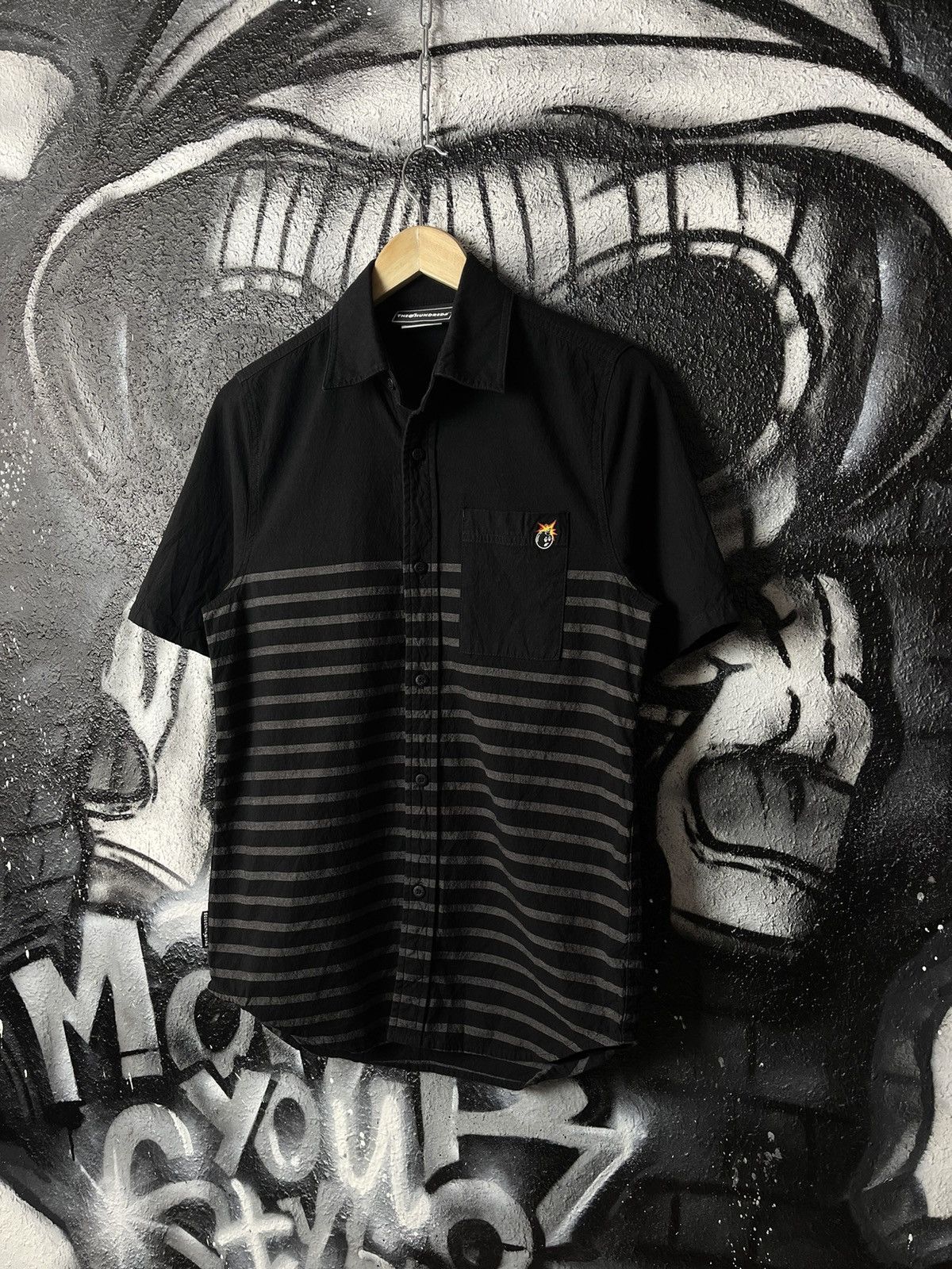 The Hundreds The Hundreds Button Up Short Sleeve Shirt Men’s Size S Size US S / EU 44-46 / 1 - 1 Thumbnail