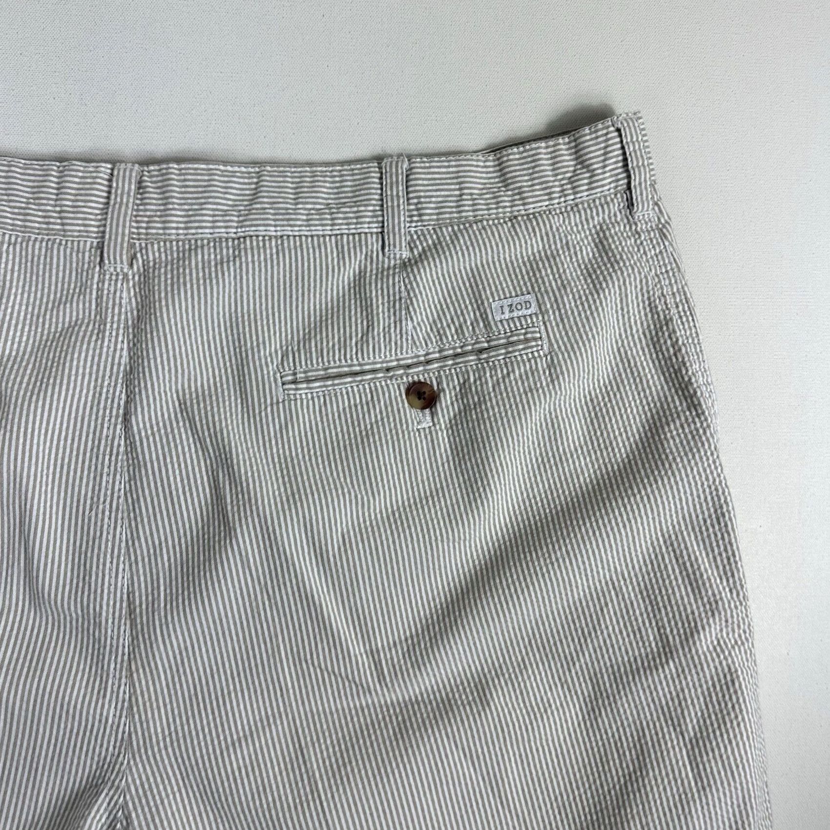 Izod IZOD GOLF Men's Shorts 42 Seersucker Striped Beige Inseam 10 Casual Size US 42 / EU 58 - 4 Thumbnail