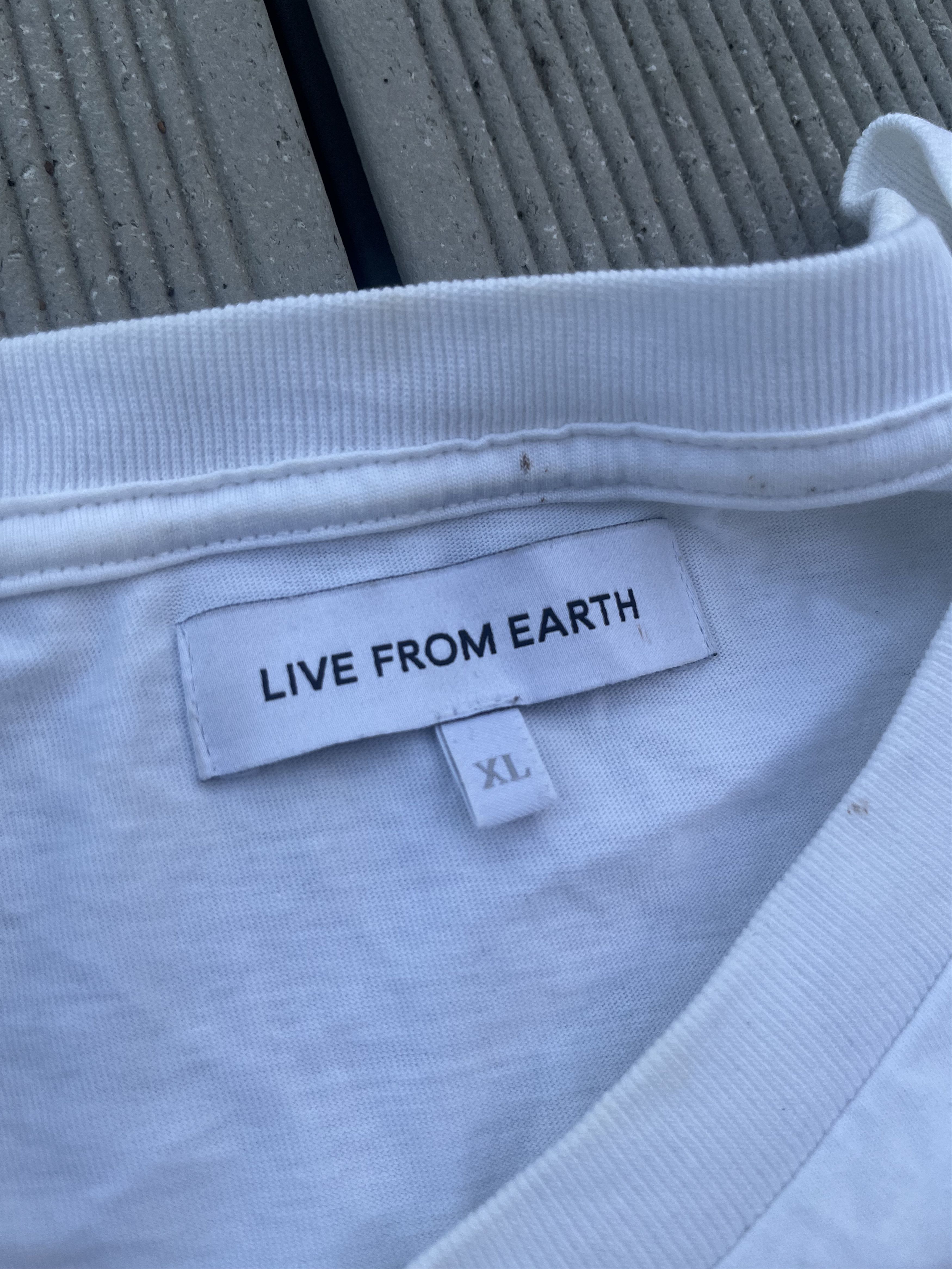 Designer Life from Earth Tee Y2K Size US XL / EU 56 / 4 - 3 Thumbnail