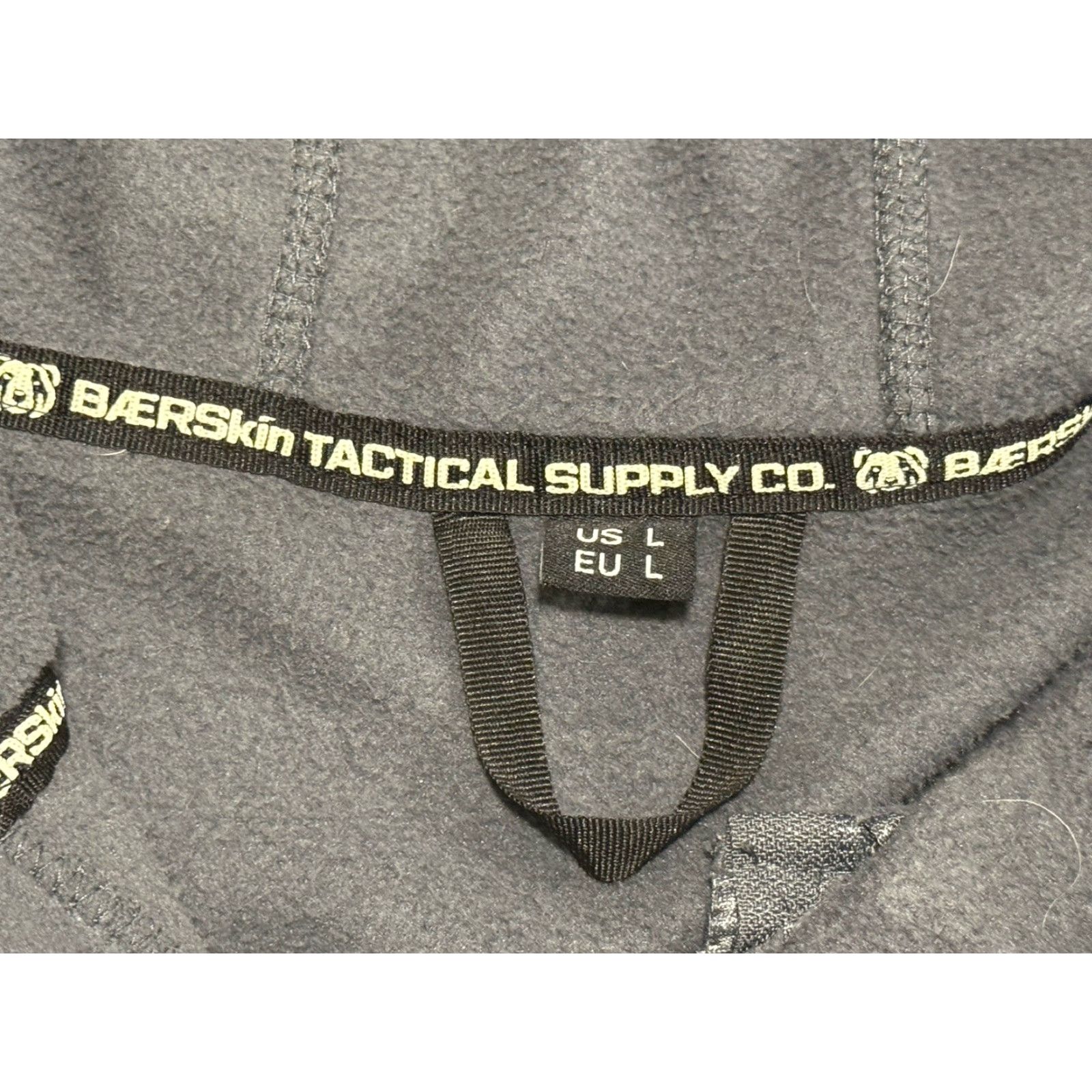 Vintage BaerSkin Tactical Supply Co. Fleece Hooded Jacket Baer Skin Grey L Mens Jacket Hooded Fleece Grey Large Size US L / EU 52-54 / 3 - 5 Thumbnail
