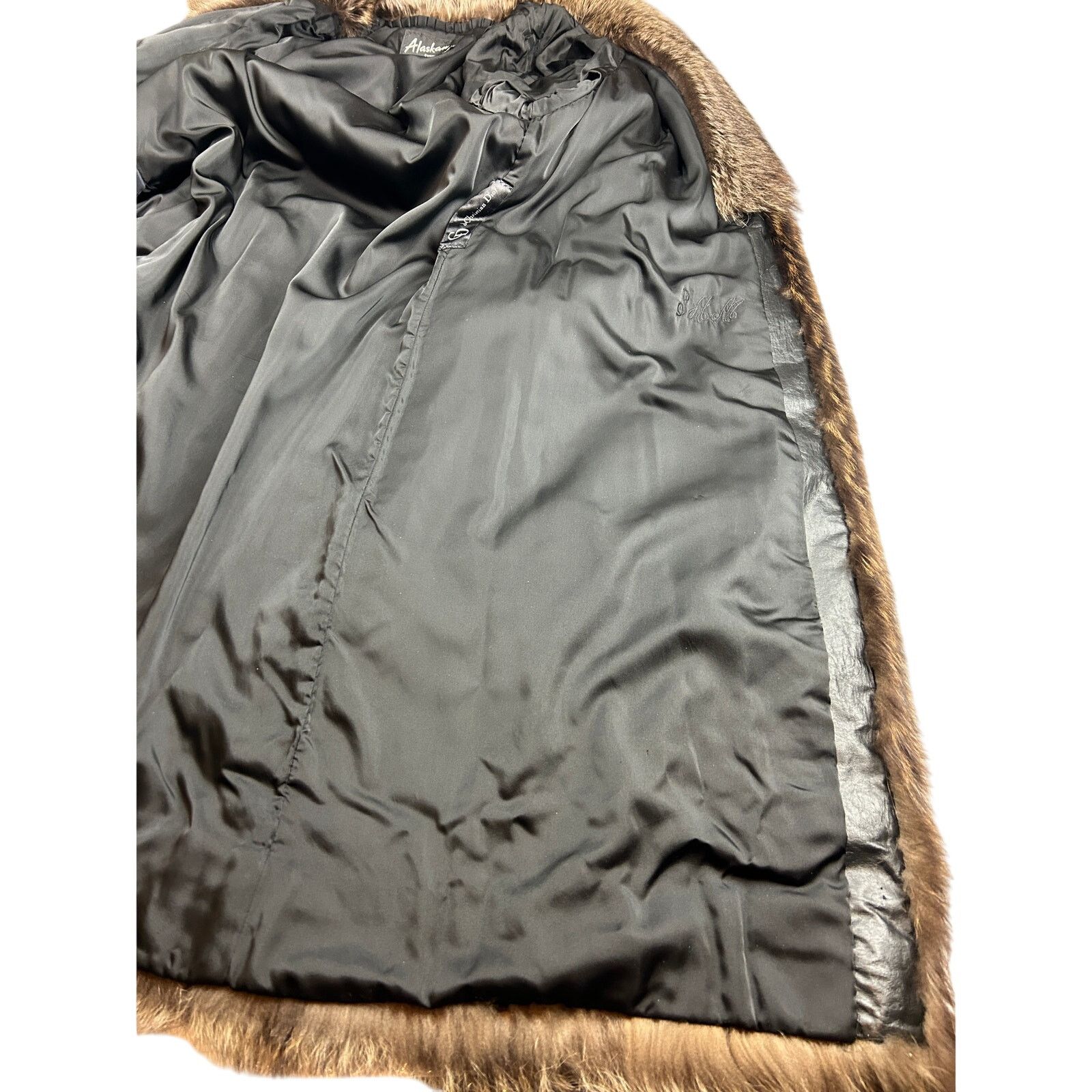 Other Vintage Raccoon Fur Coat Dior Lined by Alaskan Custom Furs Size XL / US 12-14 / IT 48-50 - 9 Thumbnail