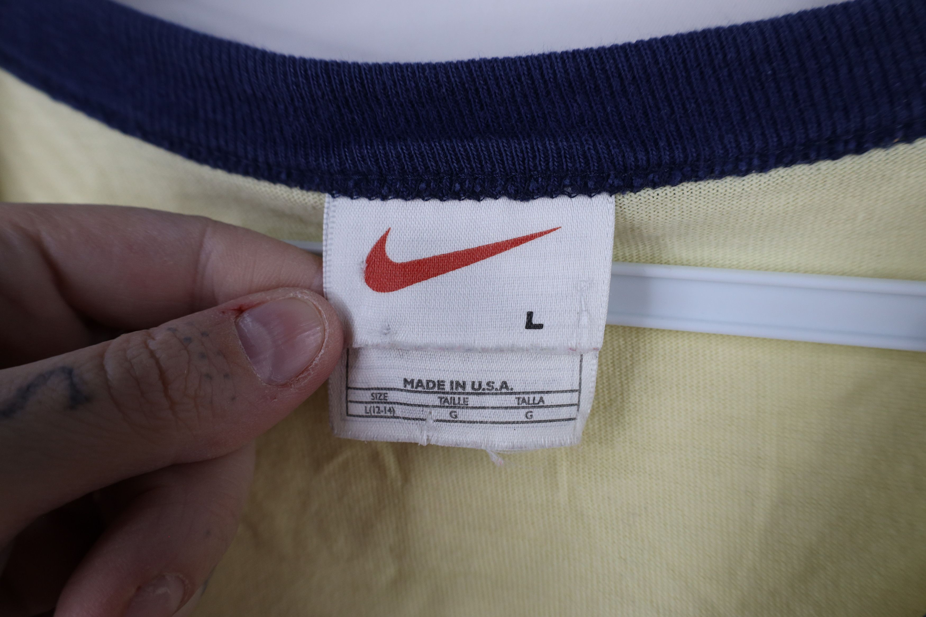 Nike × Vintage Vintage 90s Nike Scott Center Swoosh T-Shirt Yellow USA Size L / US 10 / IT 46 - 8 Thumbnail