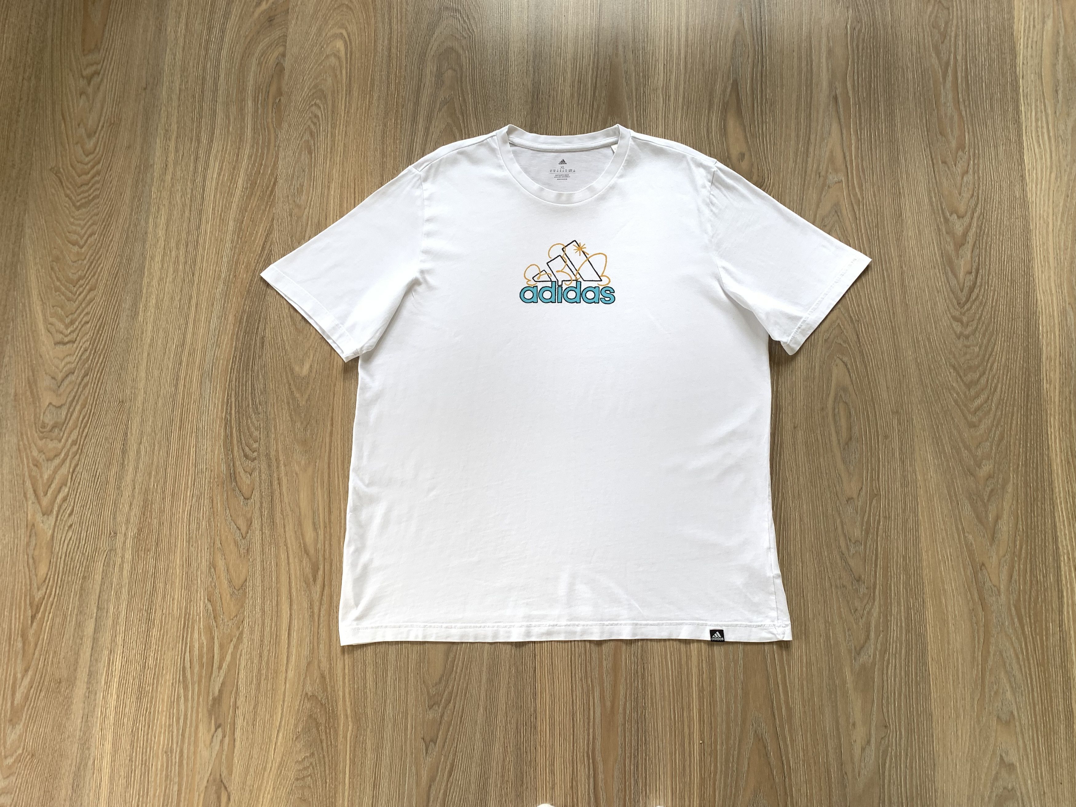 Adidas Adidas White Cotton Printed Tee 2023 Size US XL / EU 56 / 4 - 10 Thumbnail