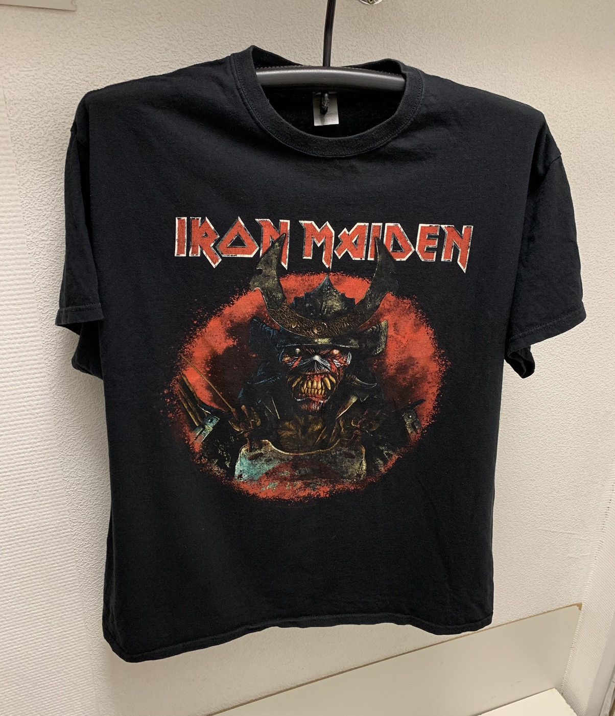 Iron Maiden Iron Maiden vintage black t-shirt big logo rock band tee Xl Size US XL / EU 56 / 4 - 1 Thumbnail