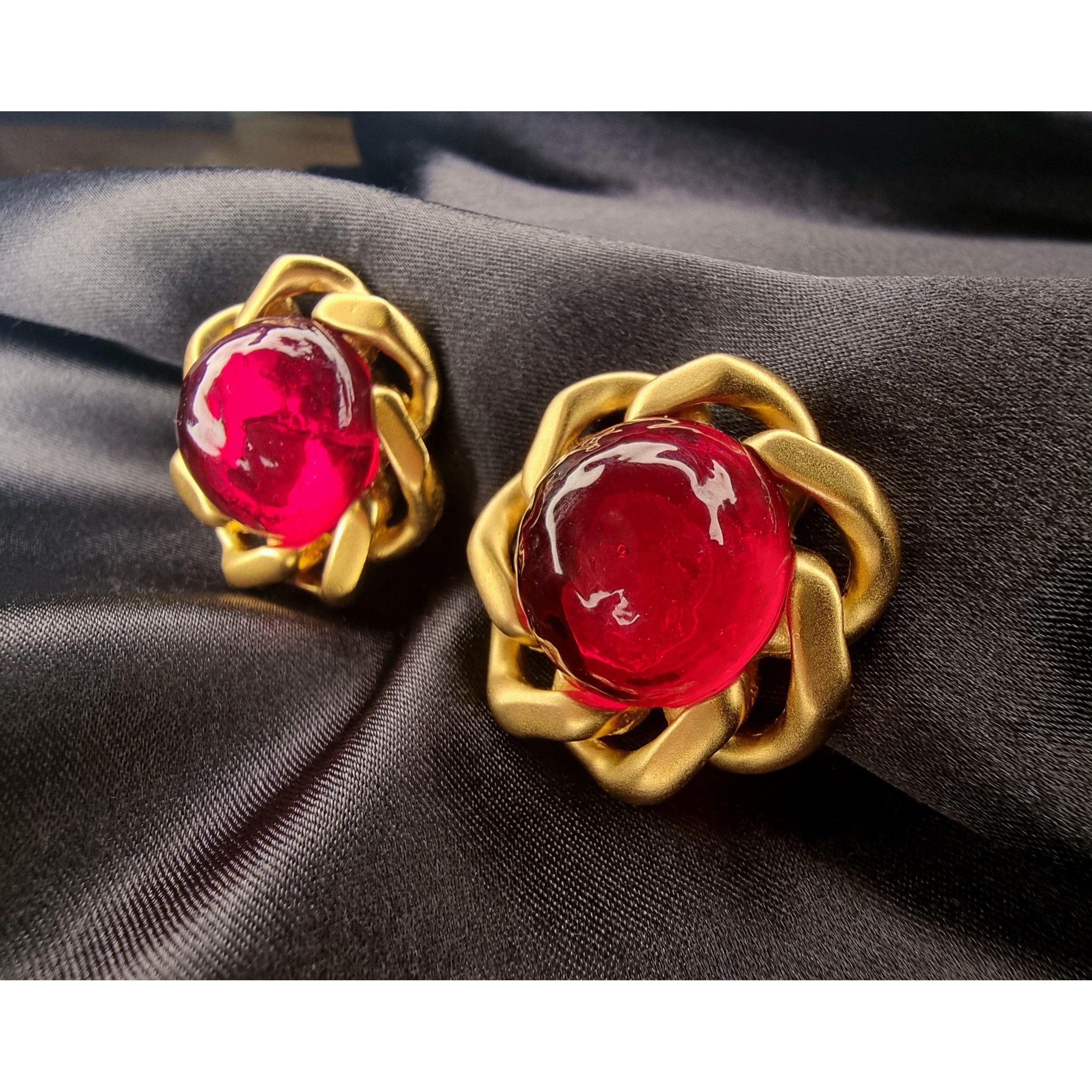 Vintage Rare Find Vintage CINER Signed Red Glass Art Deco Gold Tone Size ONE SIZE - 5 Thumbnail