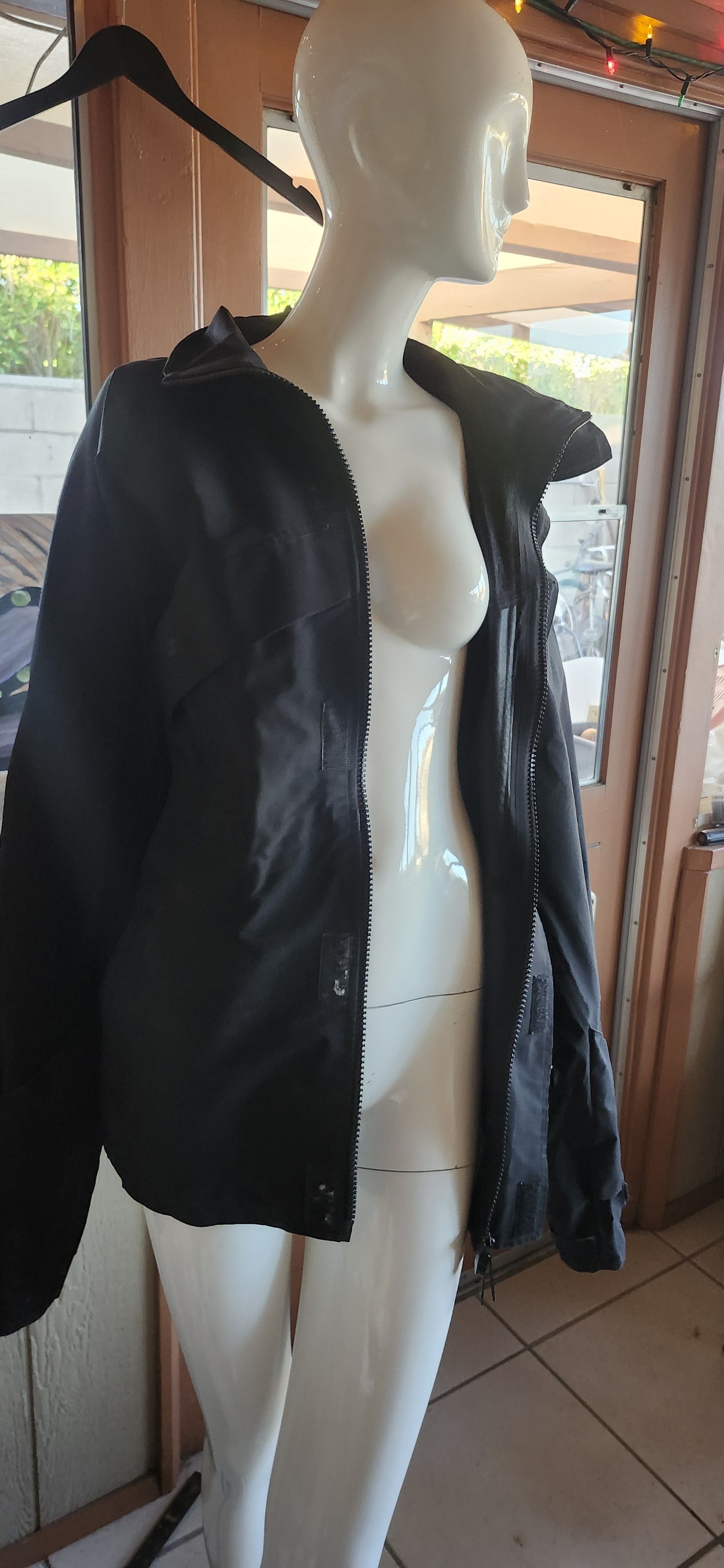 McQ Alexander McQueen MCQ BY ALEXANDER MCQUEEN Logo-appliquéd Shell Hooded Jacket Size US L / EU 52-54 / 3 - 4 Thumbnail