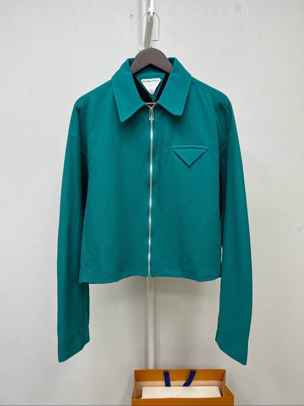 Bottega Veneta Bottega Veneta Triangle Logo Zip Jacket Size M Size US M / EU 48-50 / 2 - 1 Thumbnail
