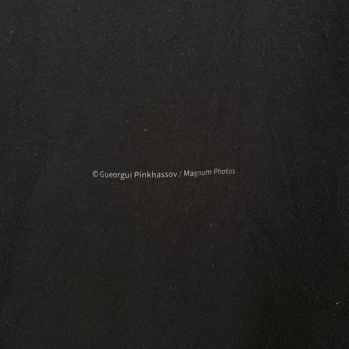 Japanese Brand Gueorgui Pinkhassov x Magnum Photo T Shirt Size US XL / EU 56 / 4 - 9 Thumbnail