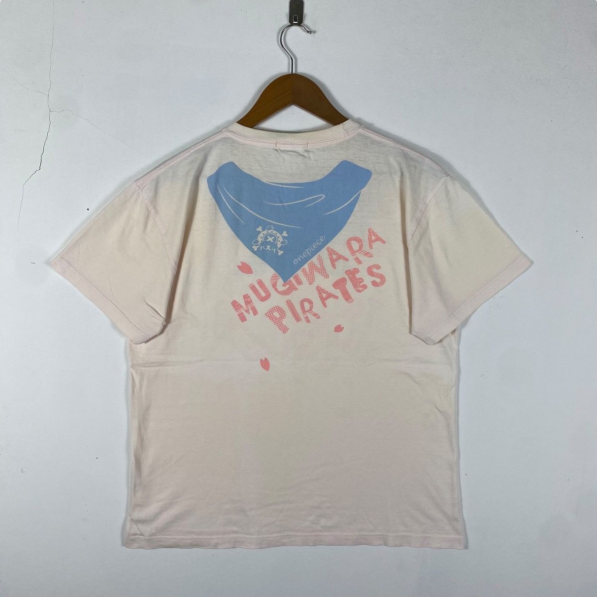 Anime × Japanese Brand Vintage ONE PIECE Dr Tony Tony Chopper Anime Distressed Tee Size US L / EU 52-54 / 3 - 4 Thumbnail
