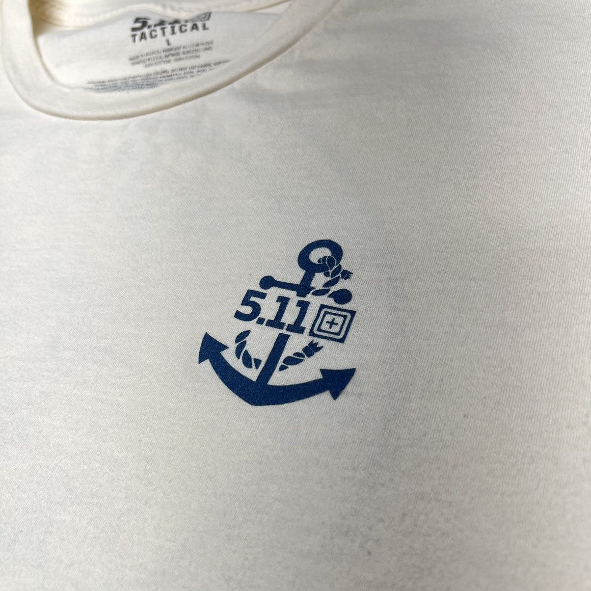 5.11 5.11 Tactical Tee Shirt Ivory Graphic USA Patriotic Anchor Size US L / EU 52-54 / 3 - 3 Thumbnail