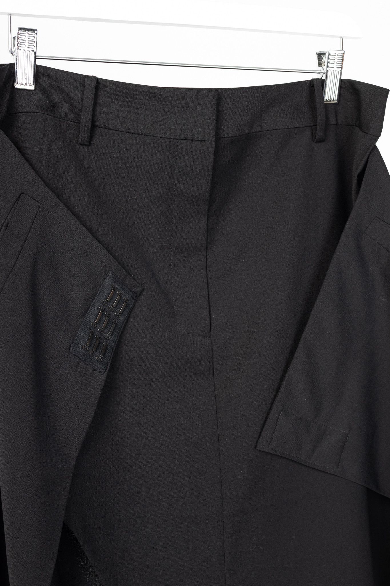 Tibi Tibi Black Tropical Wool Wrap Trouser Skirt Size 27" / US 4 / IT 40 - 6 Thumbnail