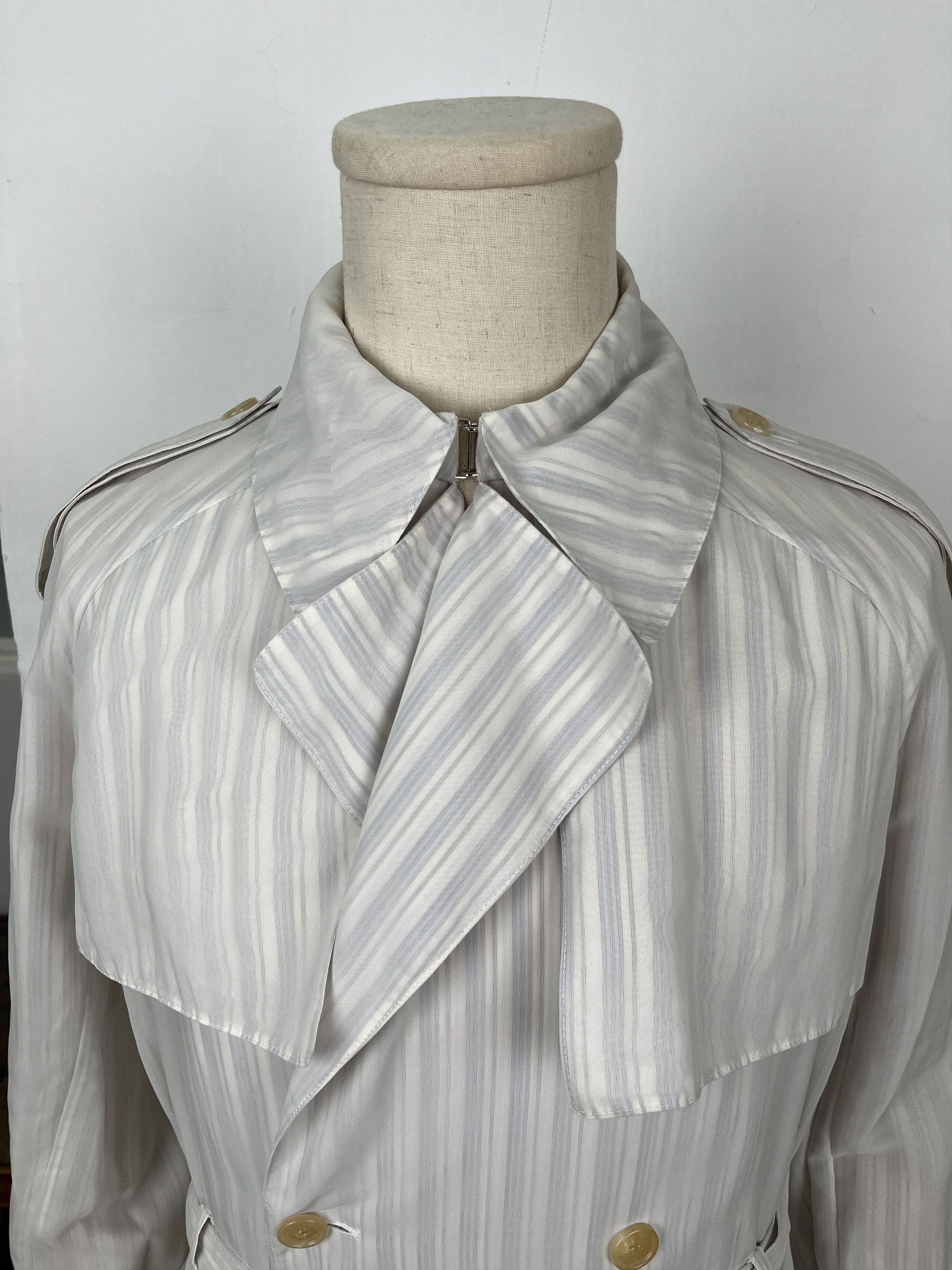 Dior Dior Homme White And Light Blue Striped Light Trench Coat Size US S / EU 44-46 / 1 - 4 Thumbnail